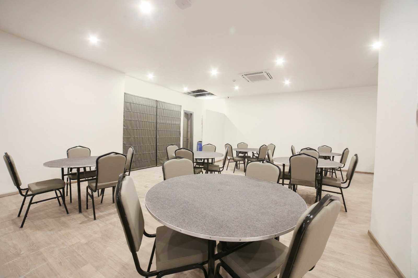 OYO Townhouse 136 Sector 46 Vikas Marg, Gurgaon 5