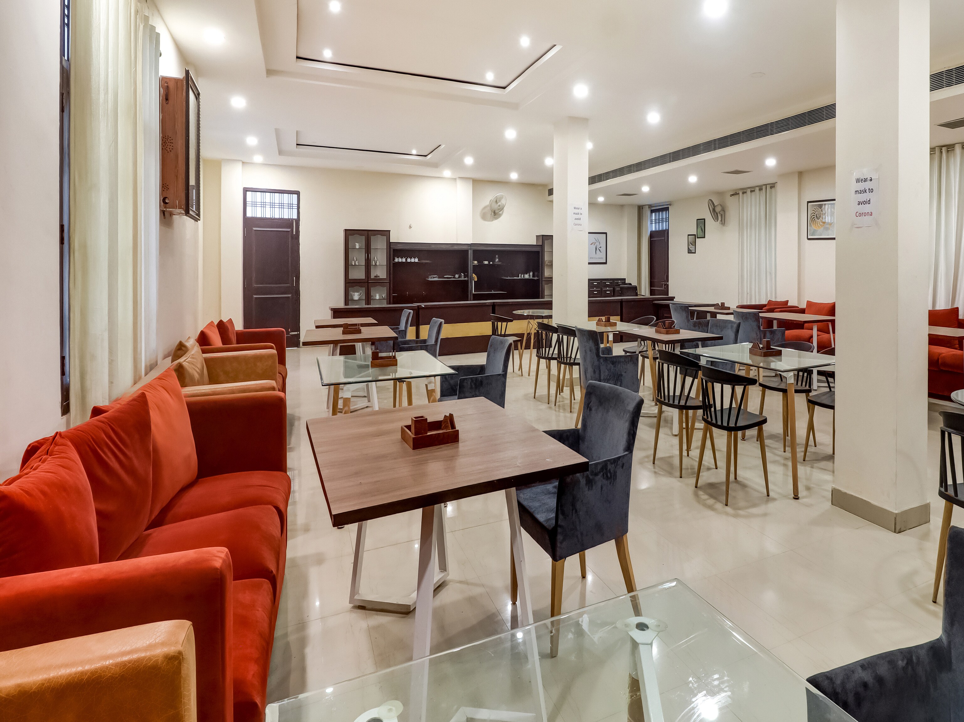 Capital O 67305 Hotel Divira Inn, Dhanbad 4