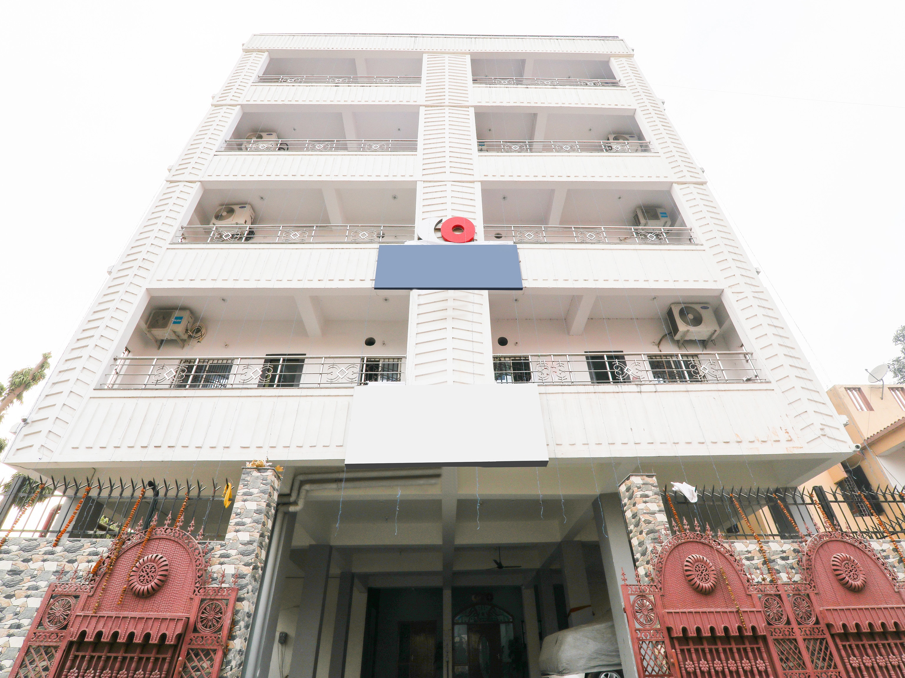 Capital O 78105 Hotel Figtree Premier, Patna 4