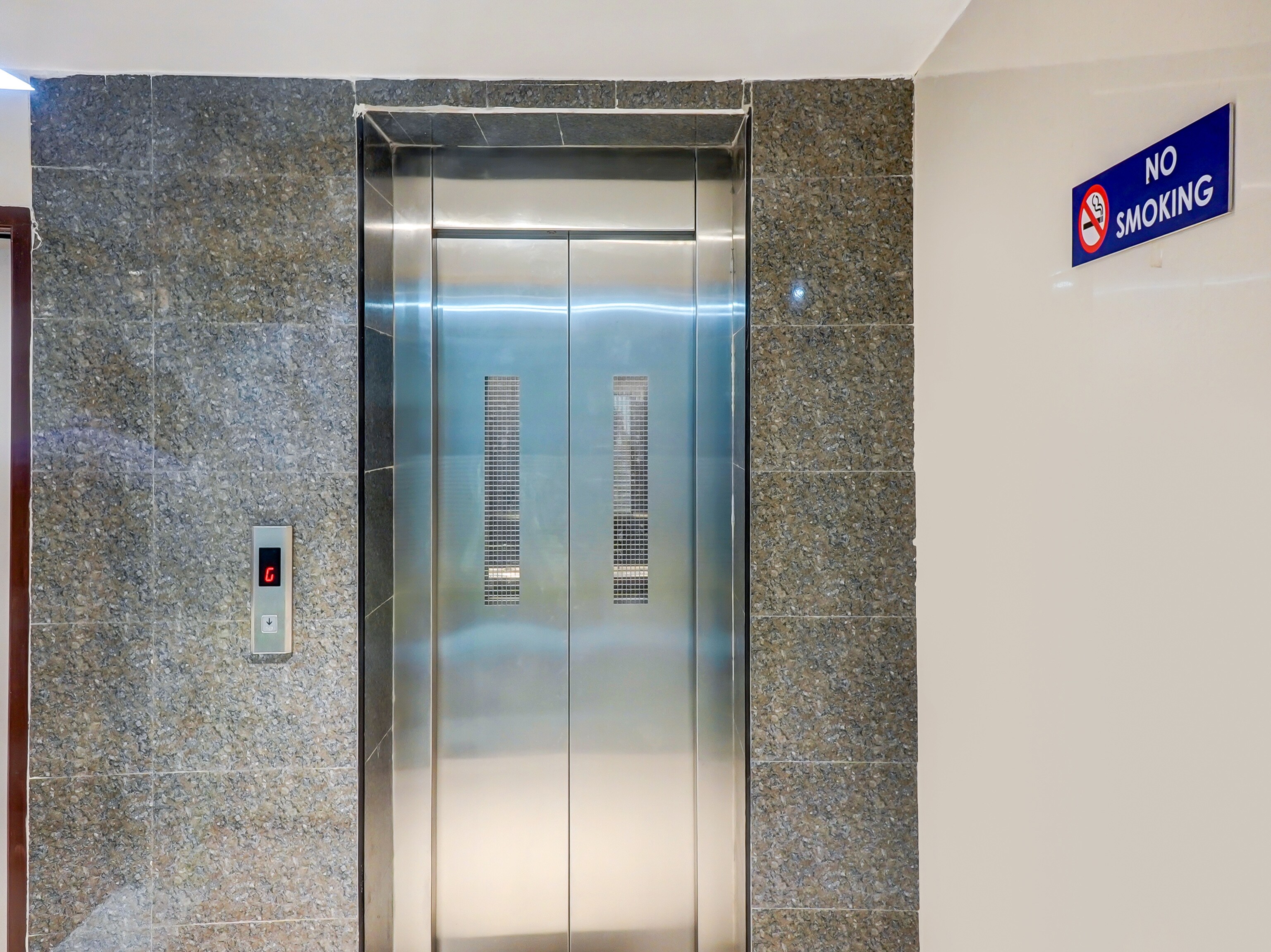 Capital O 80103 Hotel Siddartha Elite, Vijayawada 4
