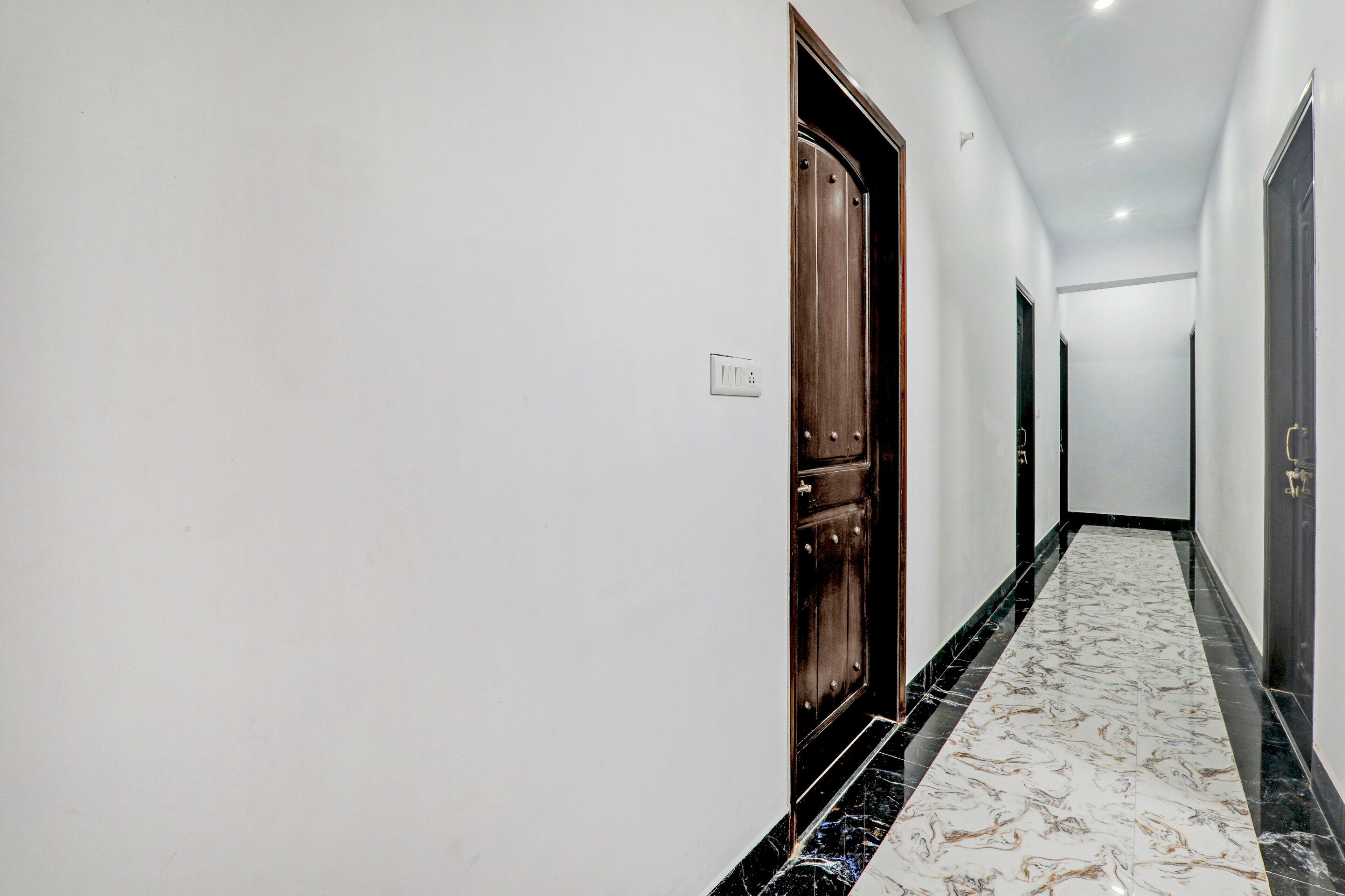 Collection O 83439 Hotel The Lemongrass, Allahabad 5