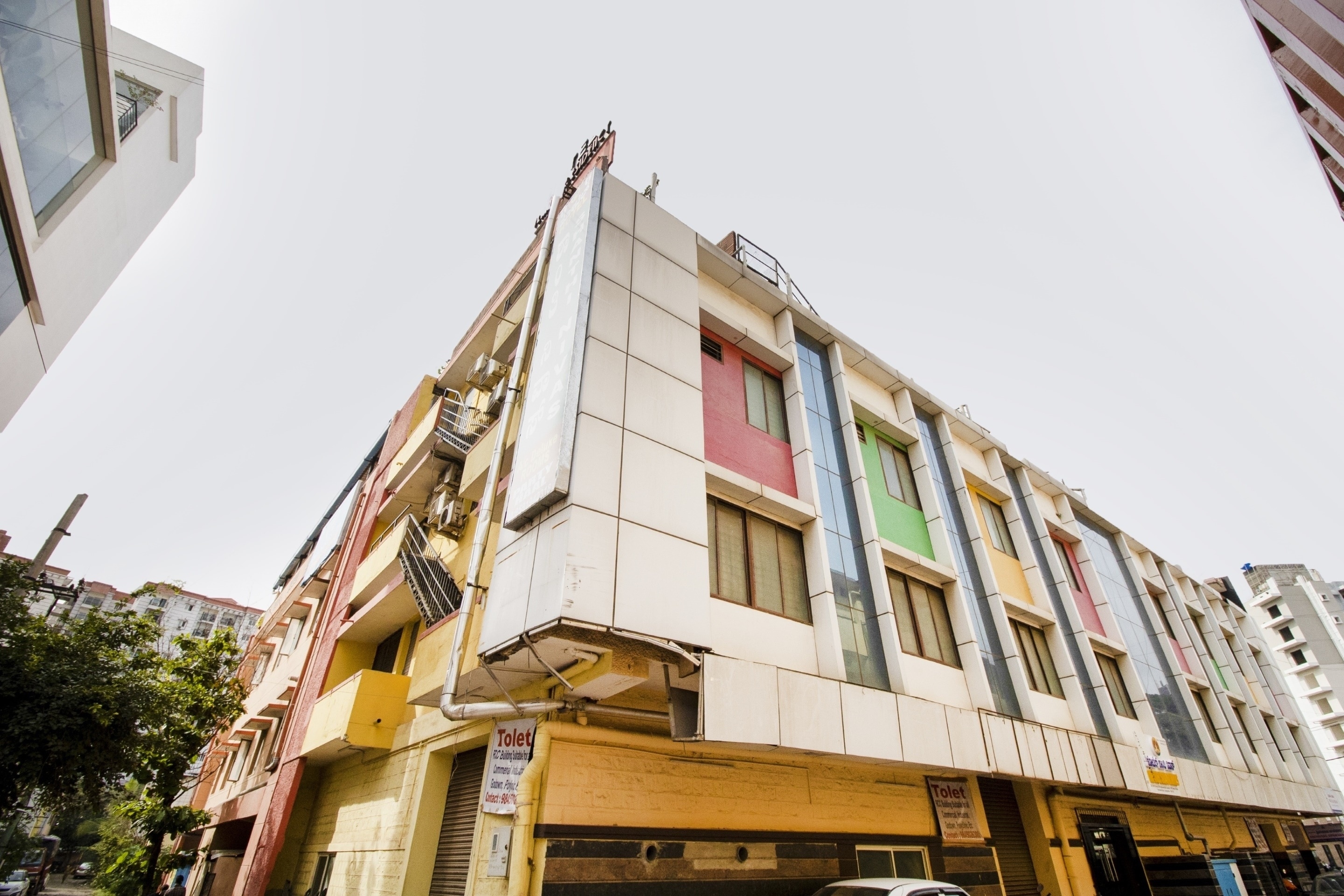 CAPITAL O75993 Hotel Shanti Nivas, Bangalore 3