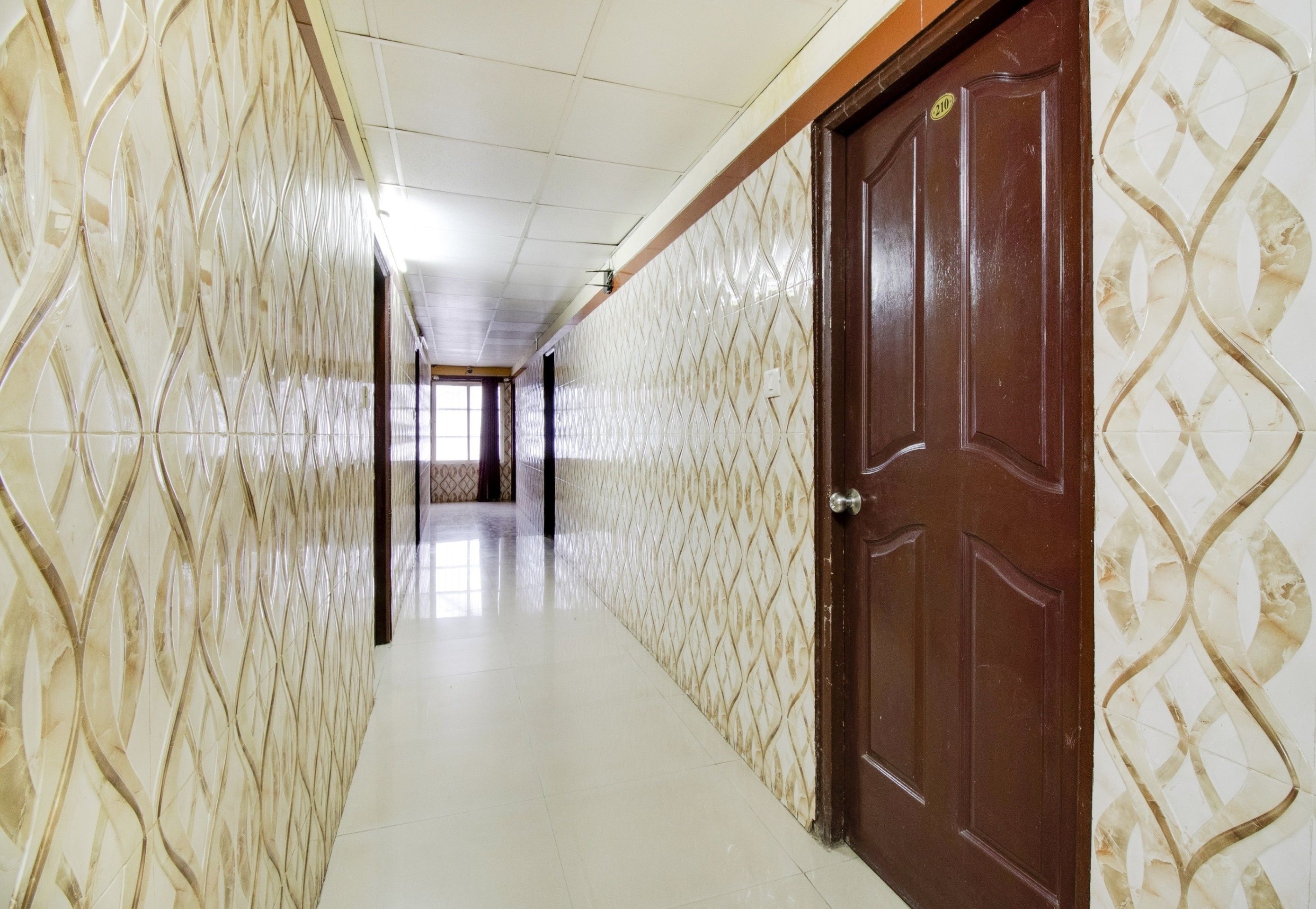 CAPITAL O75993 Hotel Shanti Nivas, Bangalore 4