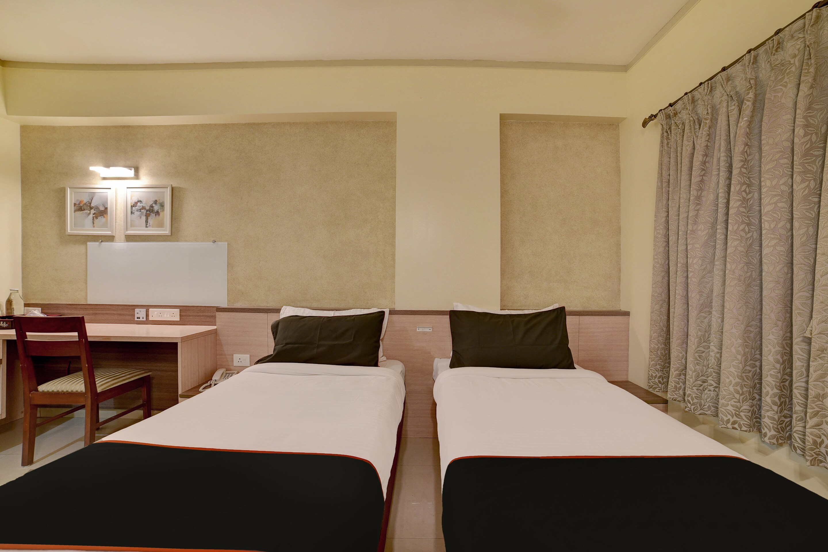 Collection O 76358 Kapil Residency Parage Chowk, Pune 2