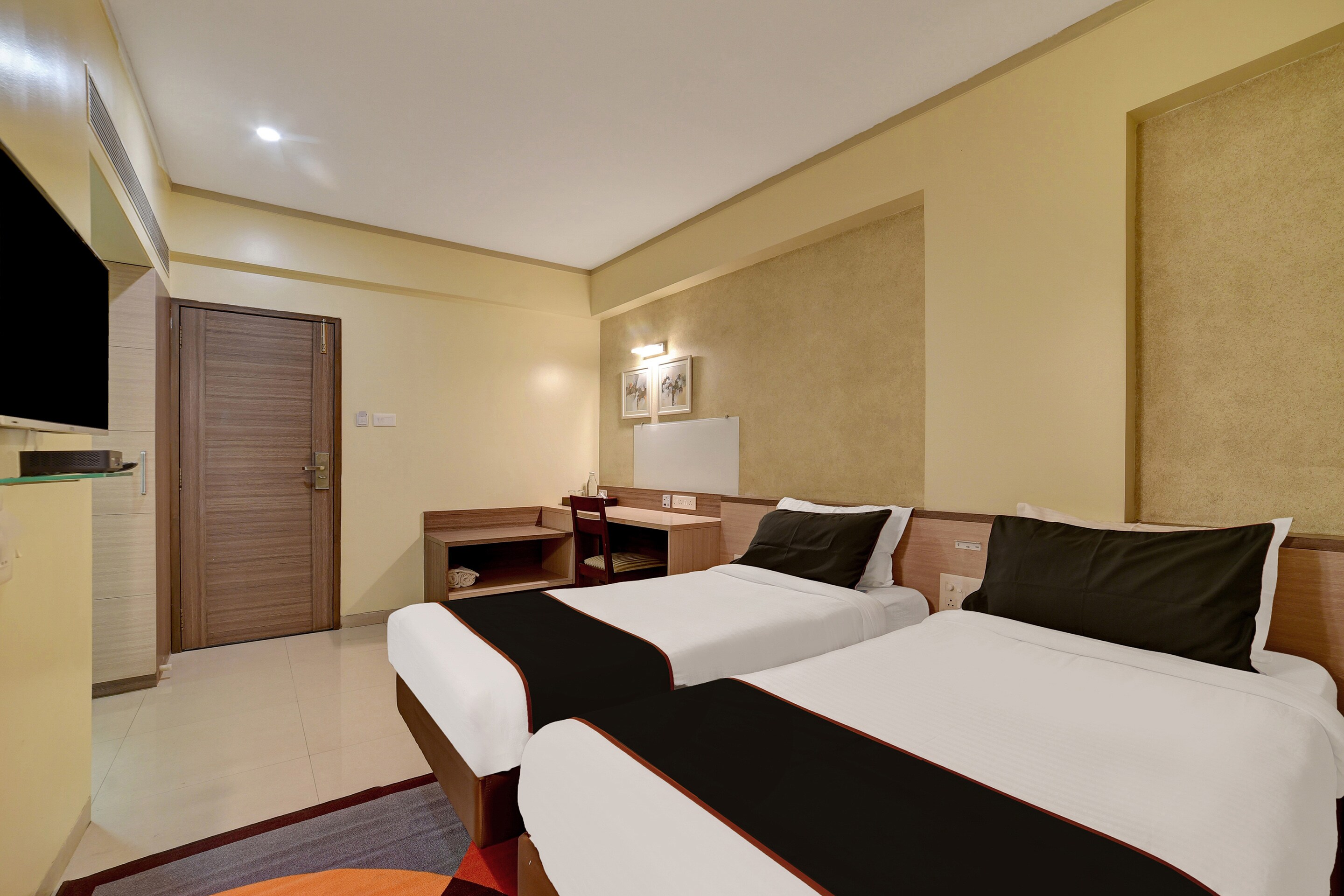 Collection O 76358 Kapil Residency Parage Chowk, Pune 4