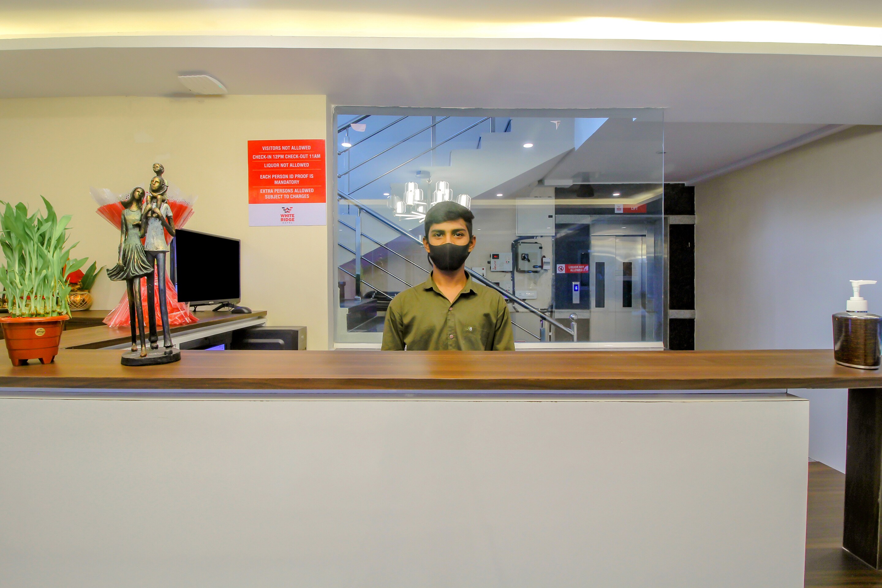 Collection O  81765Hotel White Ridge Near Kondapur, Hyderabad 4