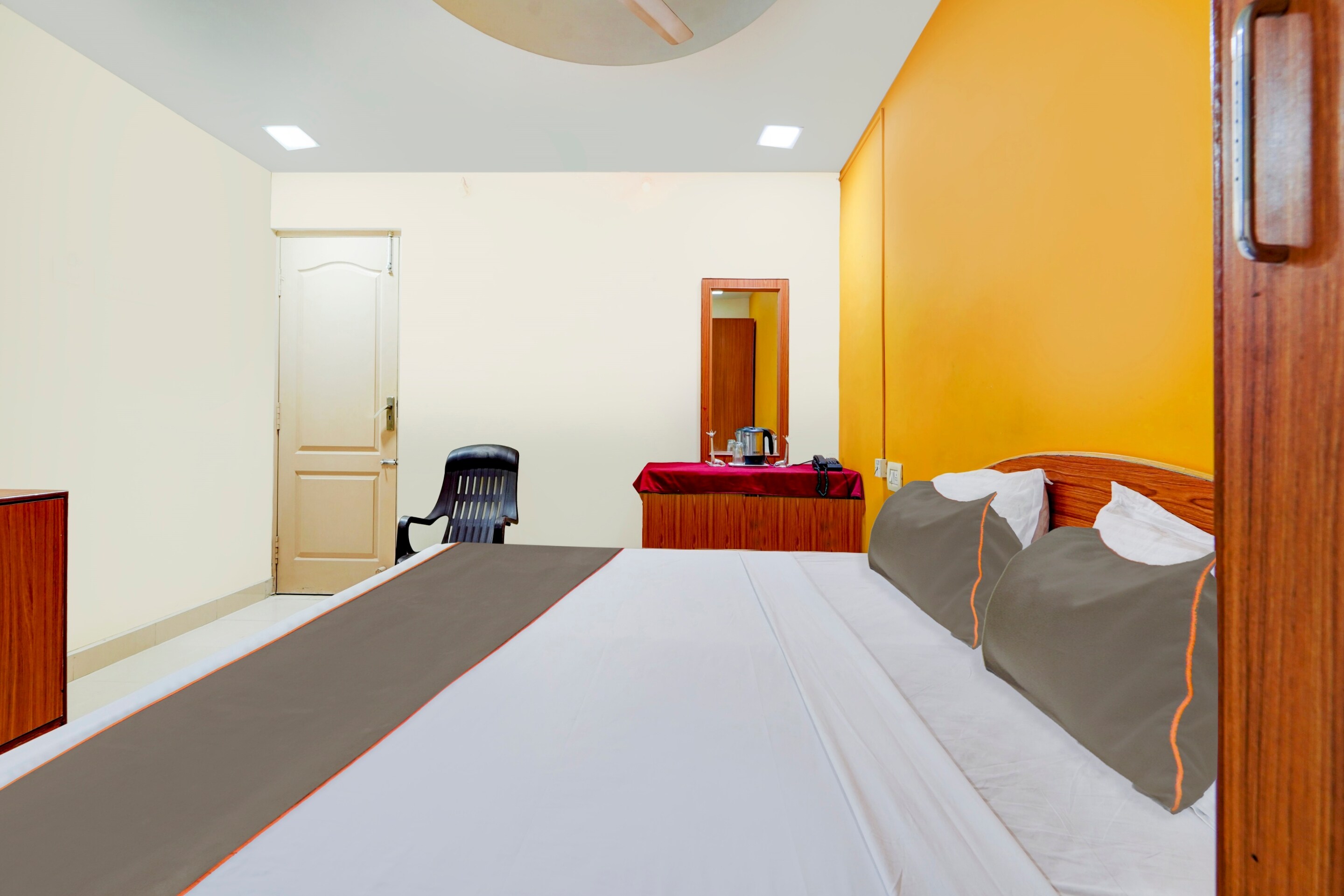 Collection O 82333 G Silver Hotels & Resorts, Chennai 4