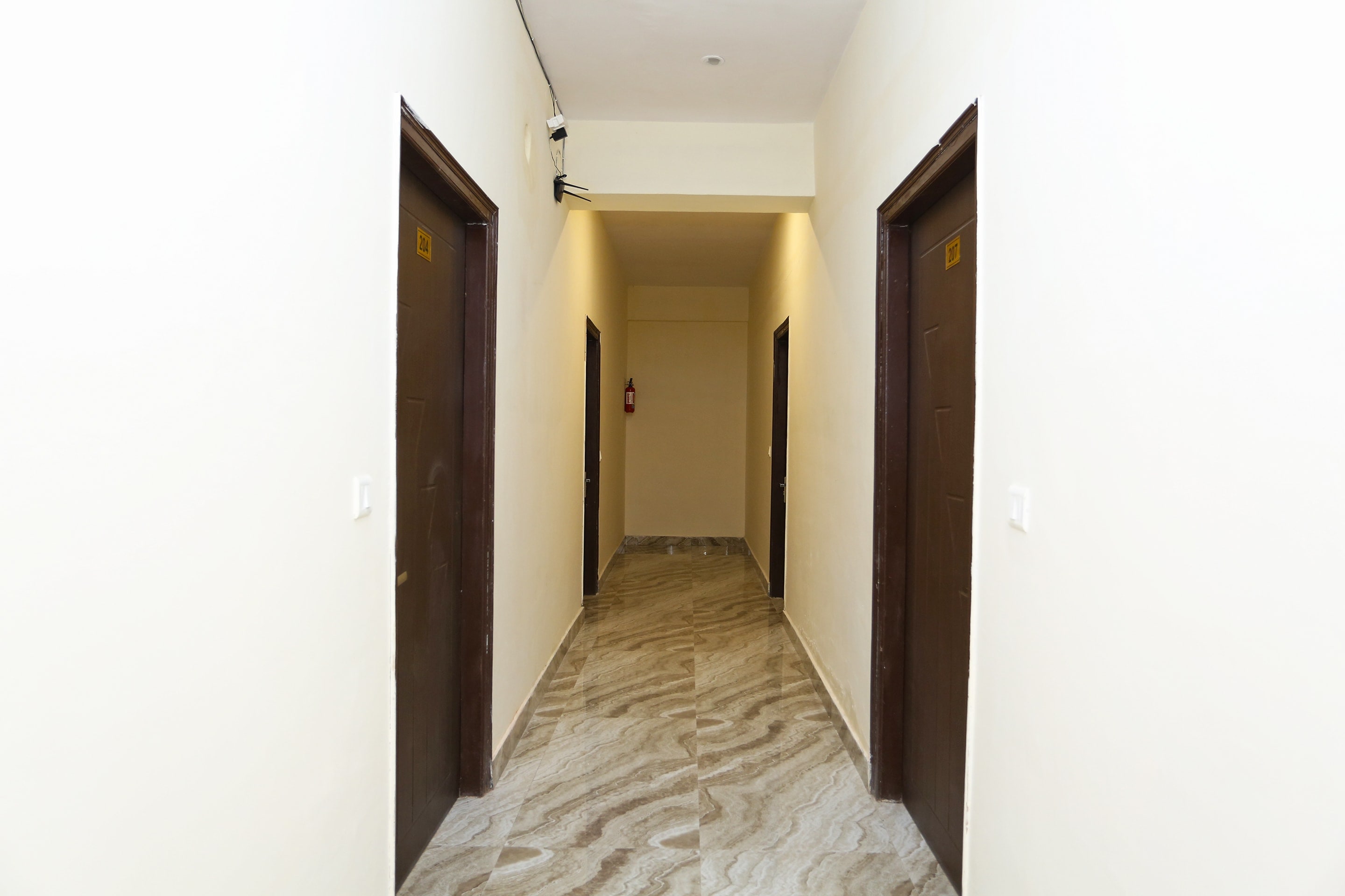 Capital O 36059 Hotel Shimaya, Dehradun 2
