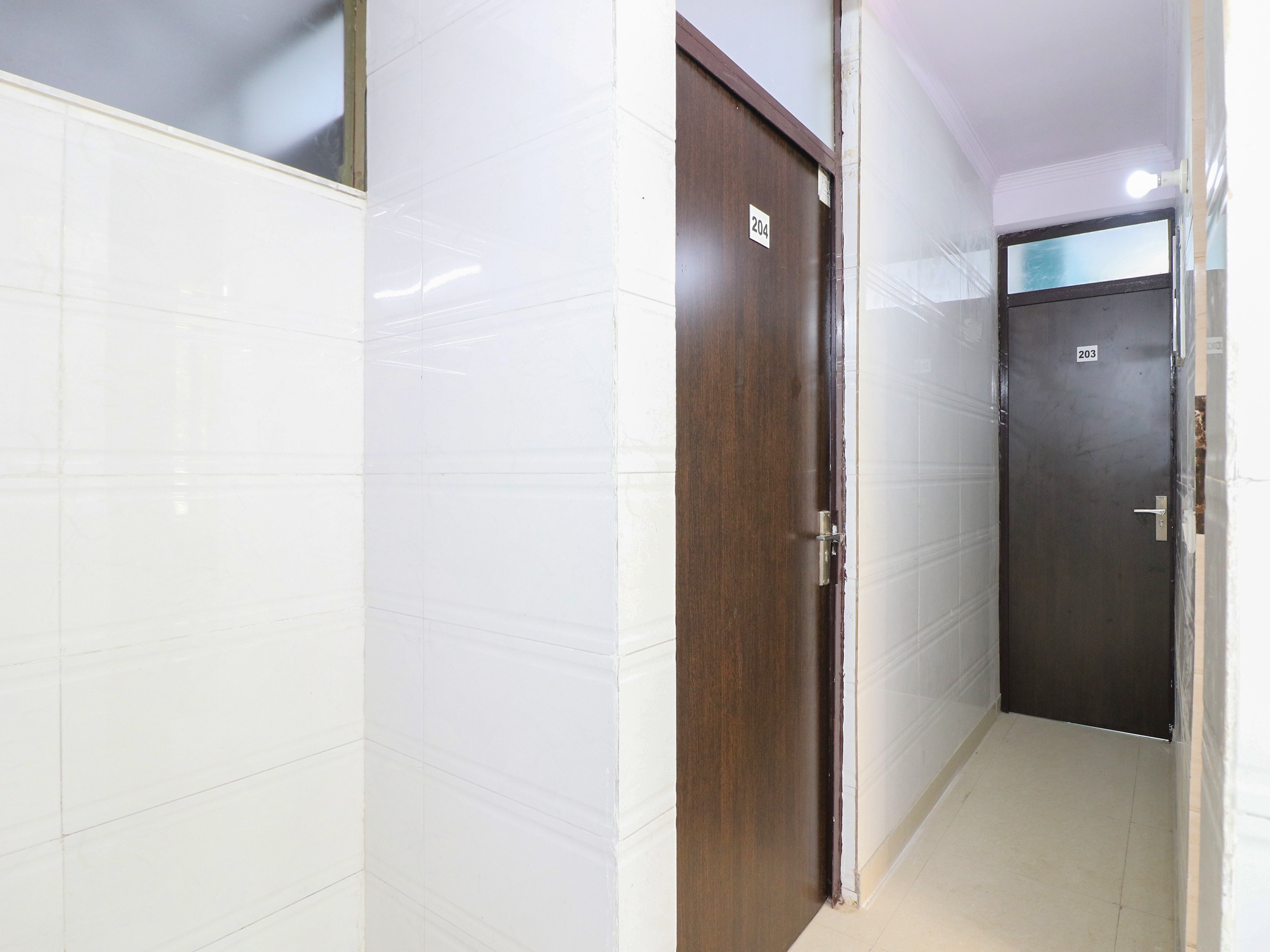OYO 73324 Hotel Unwind, New Delhi 2