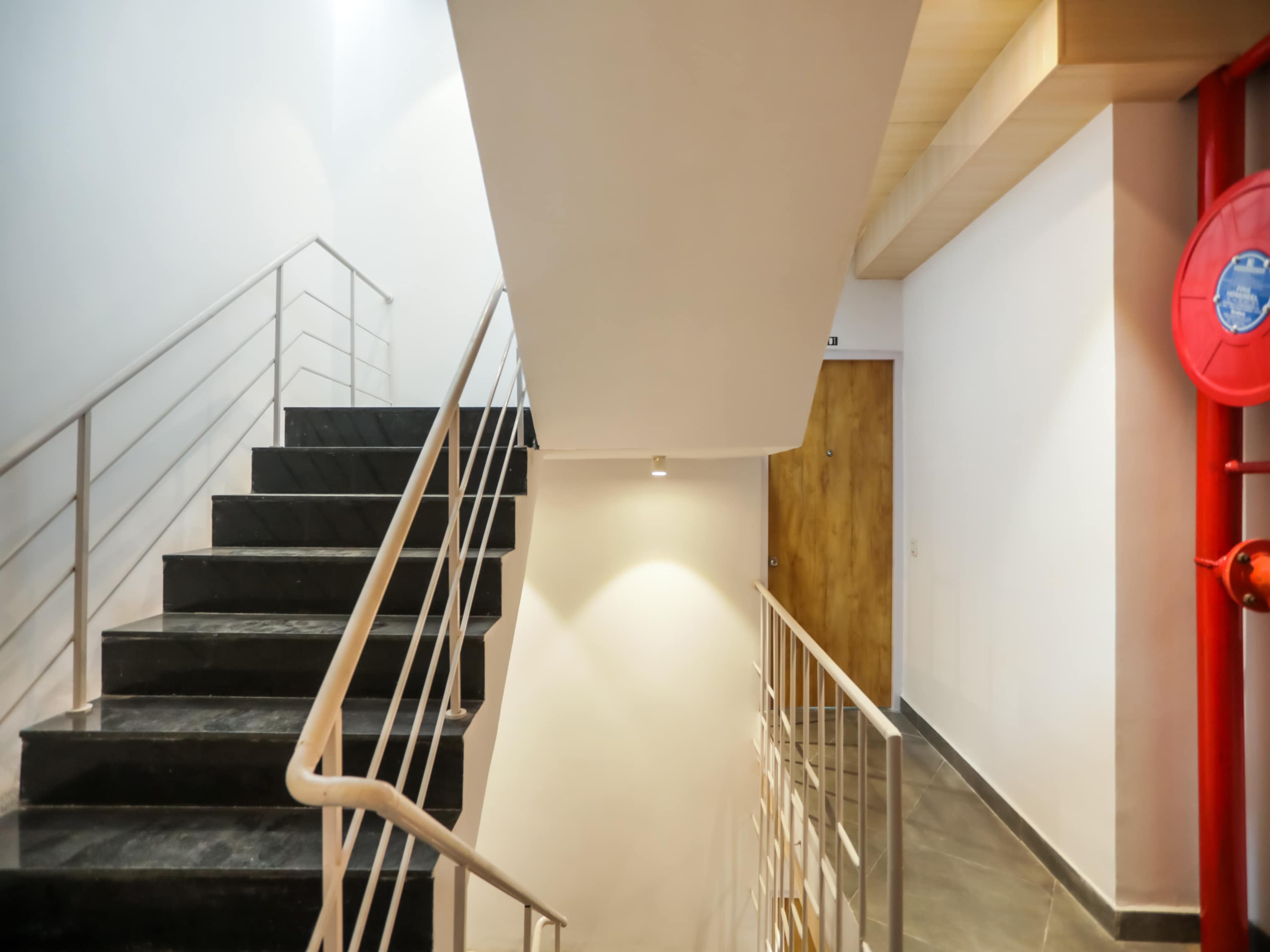 OYO 75317 Hotel Orchid Blu, New Delhi 2