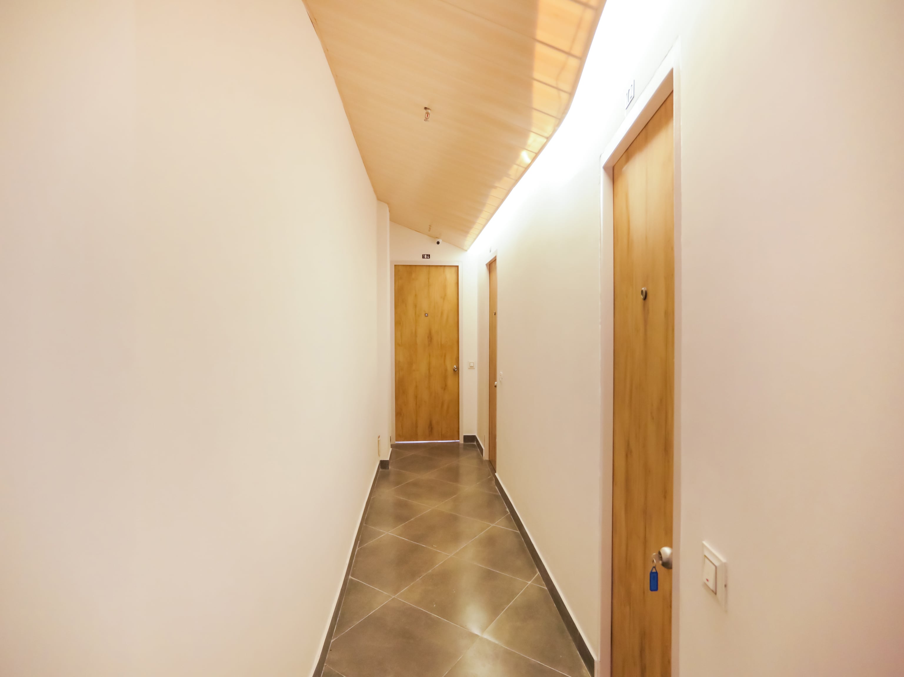 OYO 75317 Hotel Orchid Blu, New Delhi 4