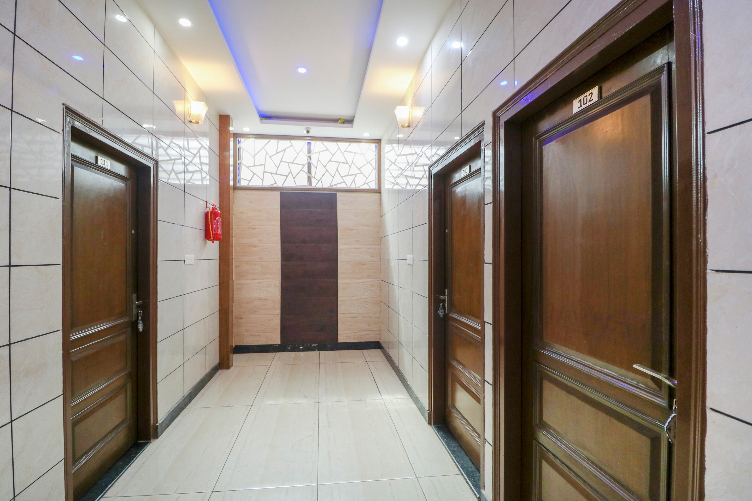 OYO 75331 Hotel Shivam Lodge, Zirakpur 2