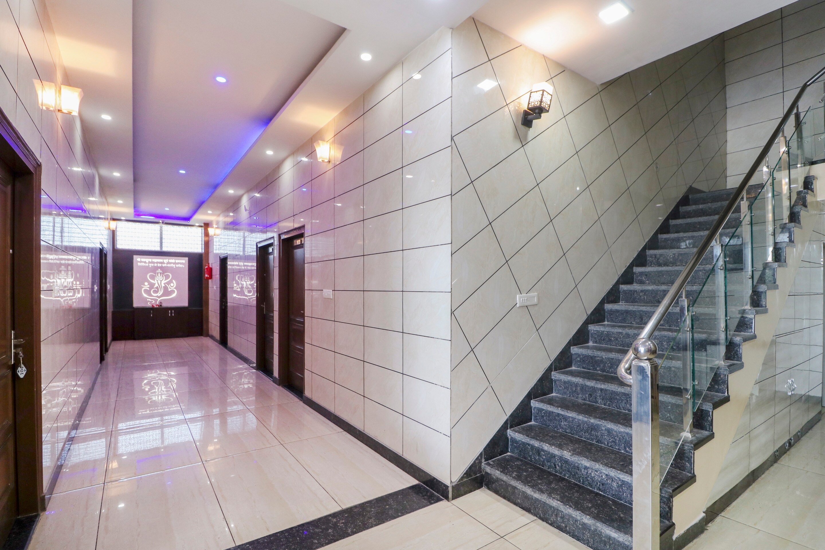 OYO 75331 Hotel Shivam Lodge, Zirakpur 3