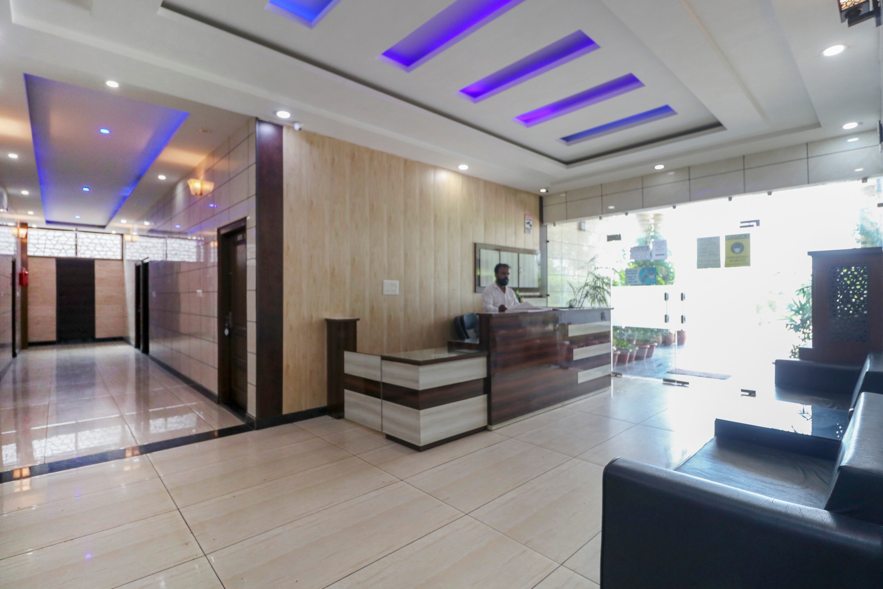 OYO 75331 Hotel Shivam Lodge, Zirakpur 5