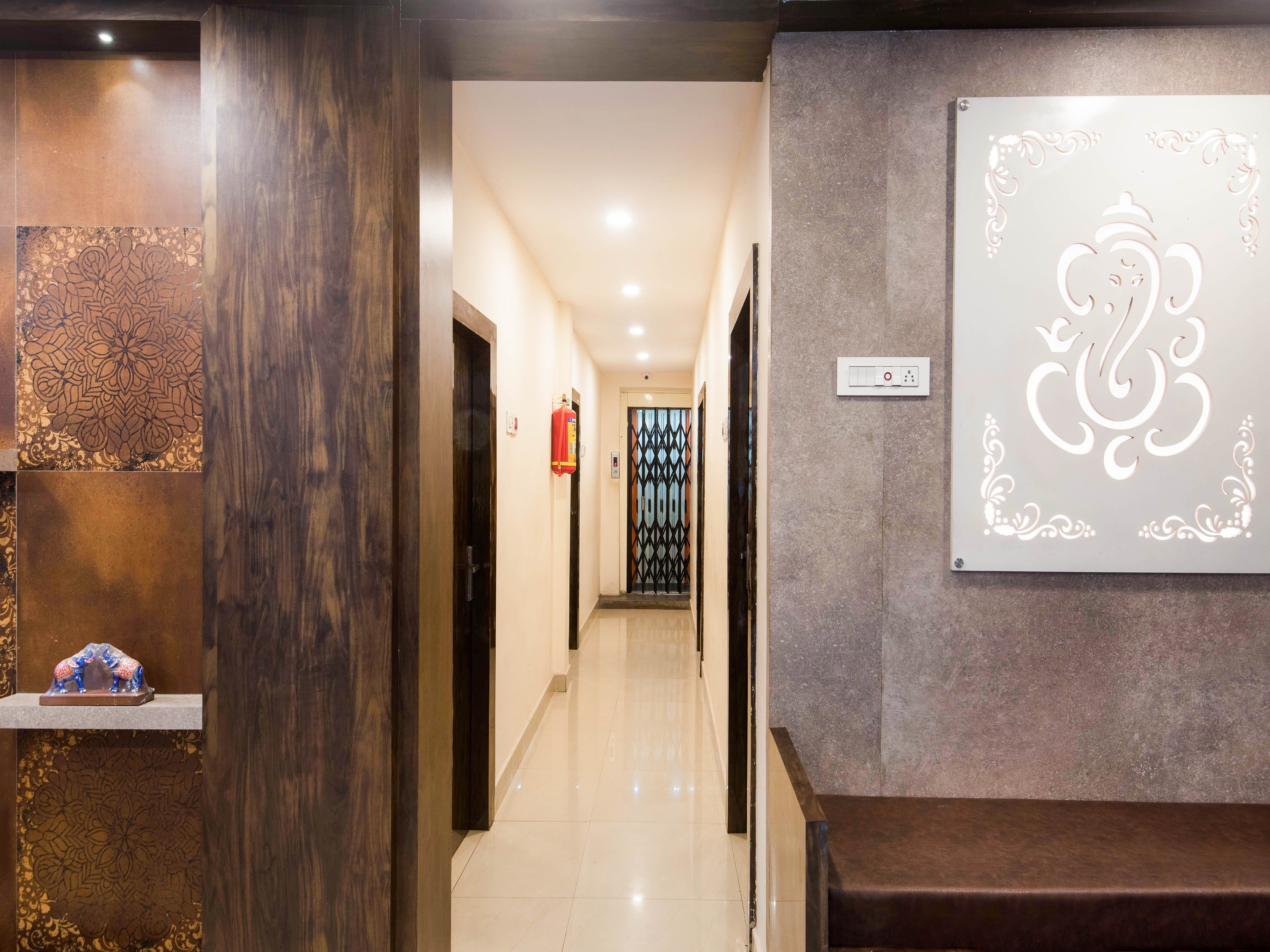 OYO Flagship 76936 Hotel Durga Bhavani Residency, Vijayawada 4