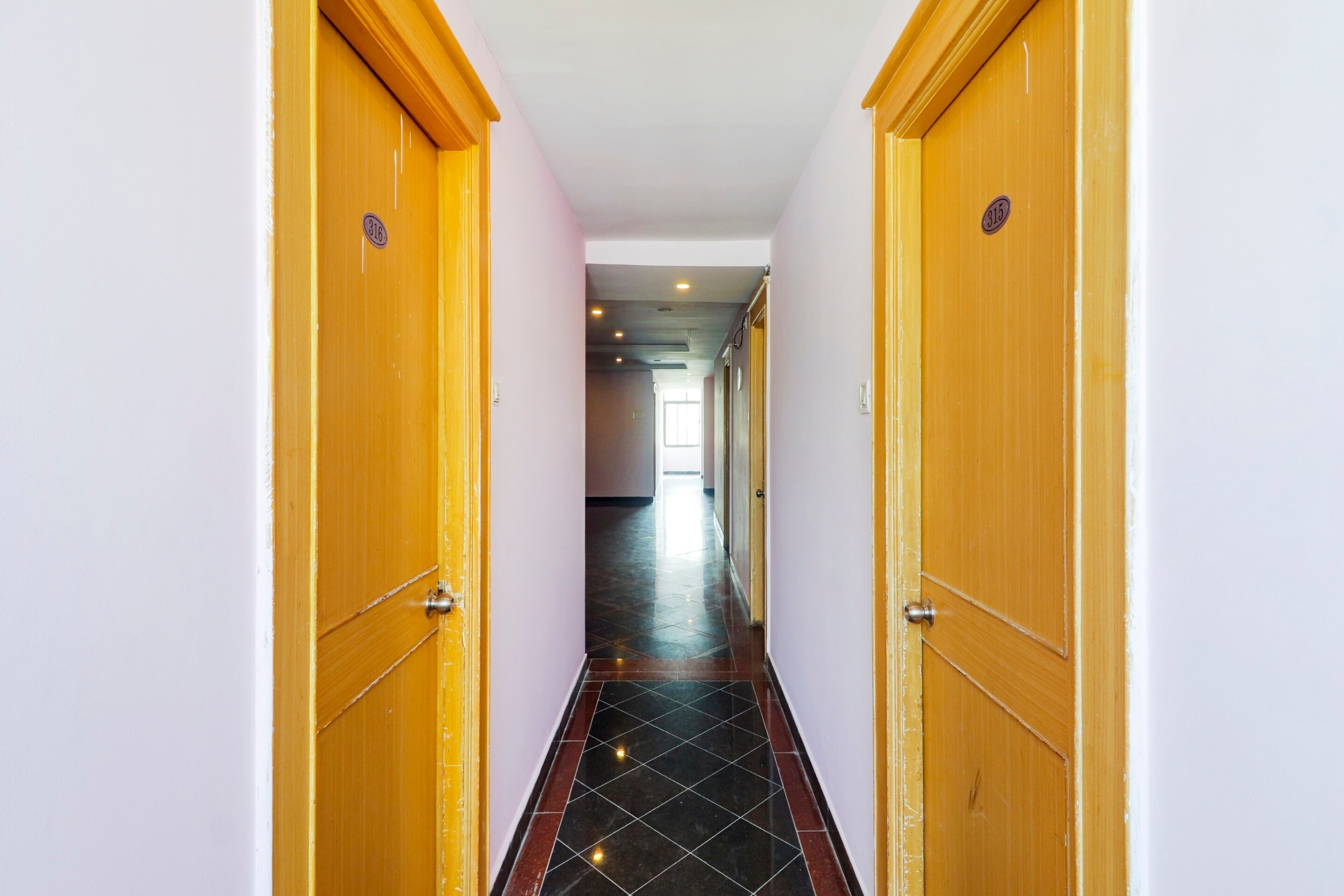 OYO Flagship 77115 Hotel Vaishnavi Palace, Hyderabad 2