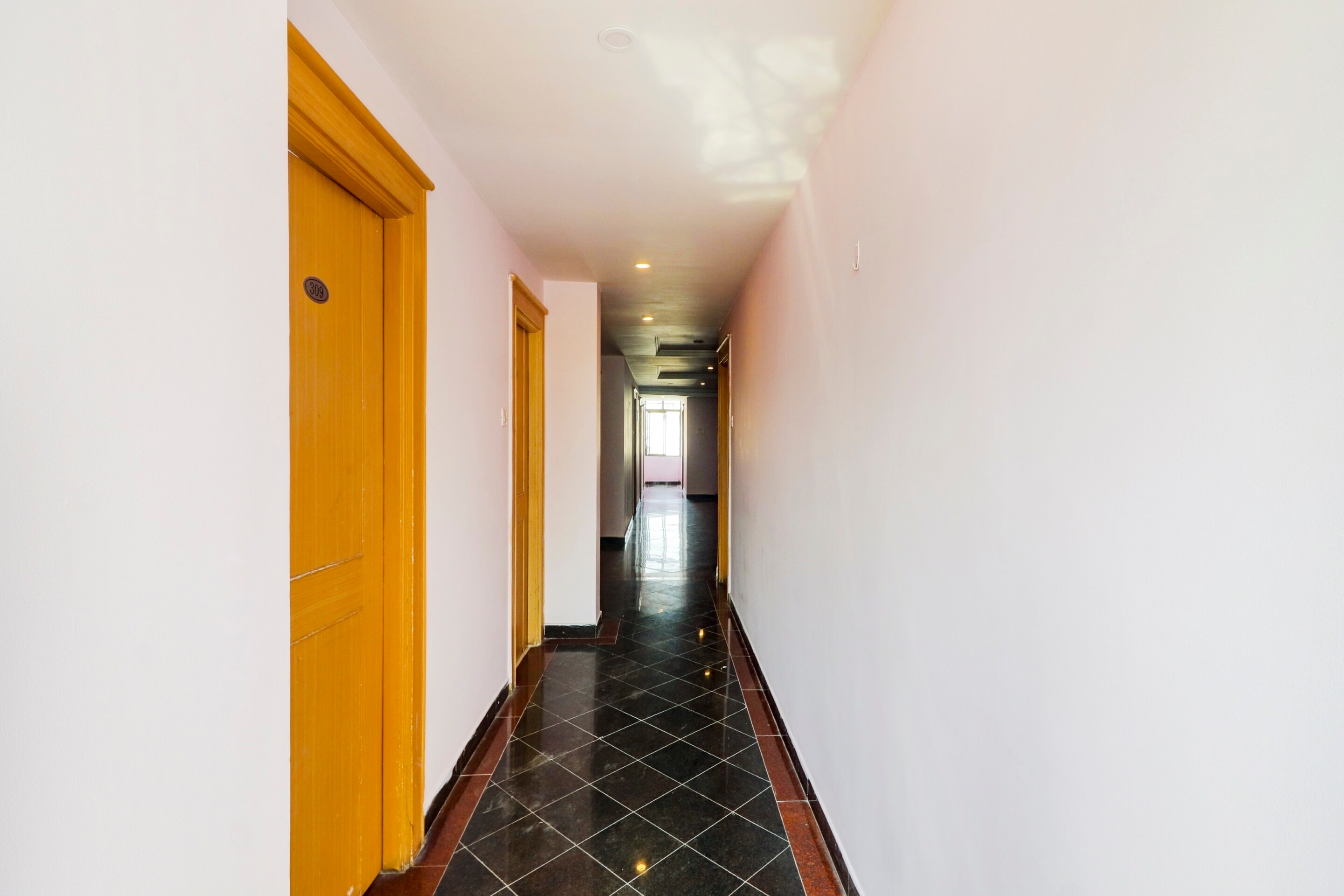 OYO Flagship 77115 Hotel Vaishnavi Palace, Hyderabad 3