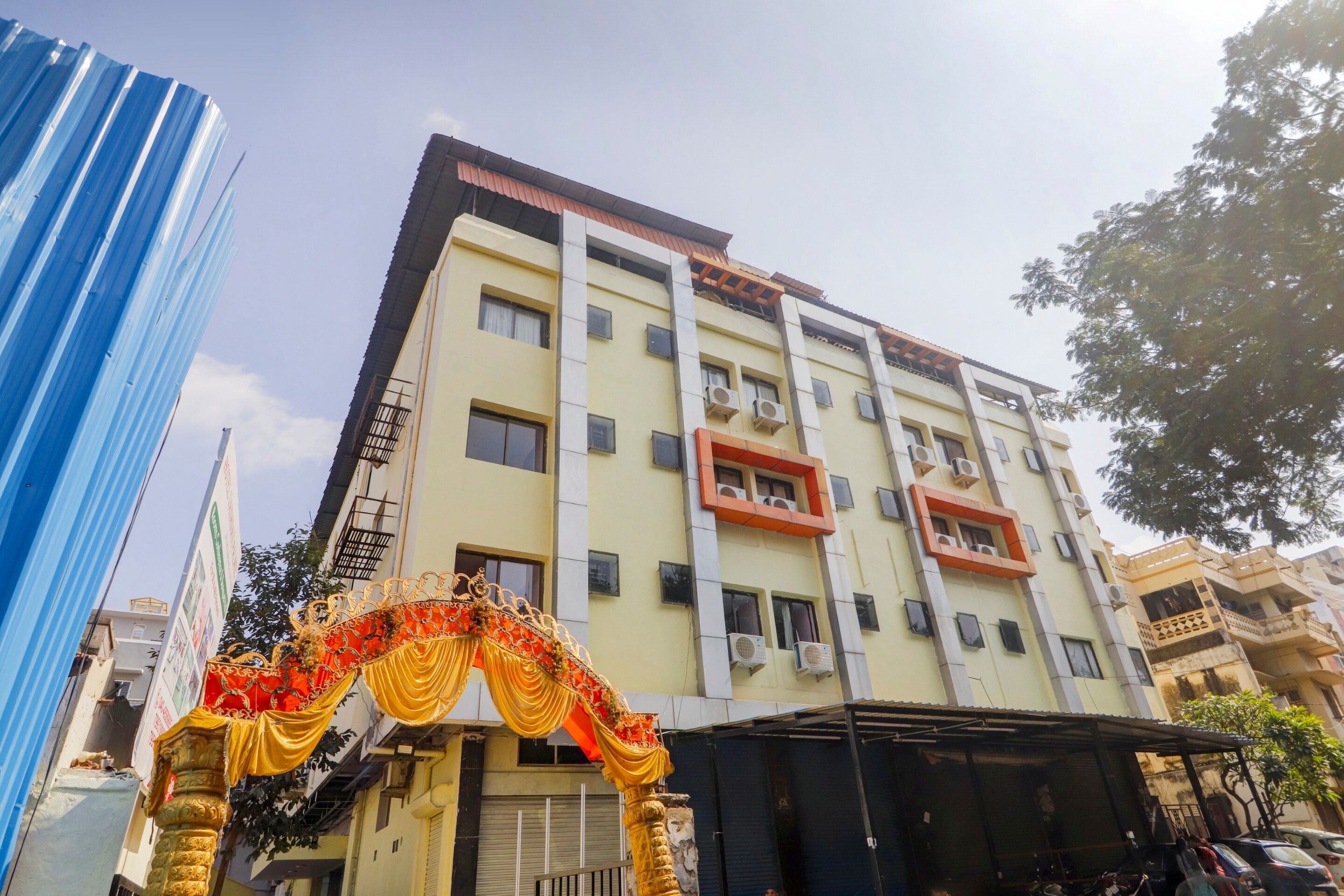 OYO Flagship 77115 Hotel Vaishnavi Palace, Hyderabad 5