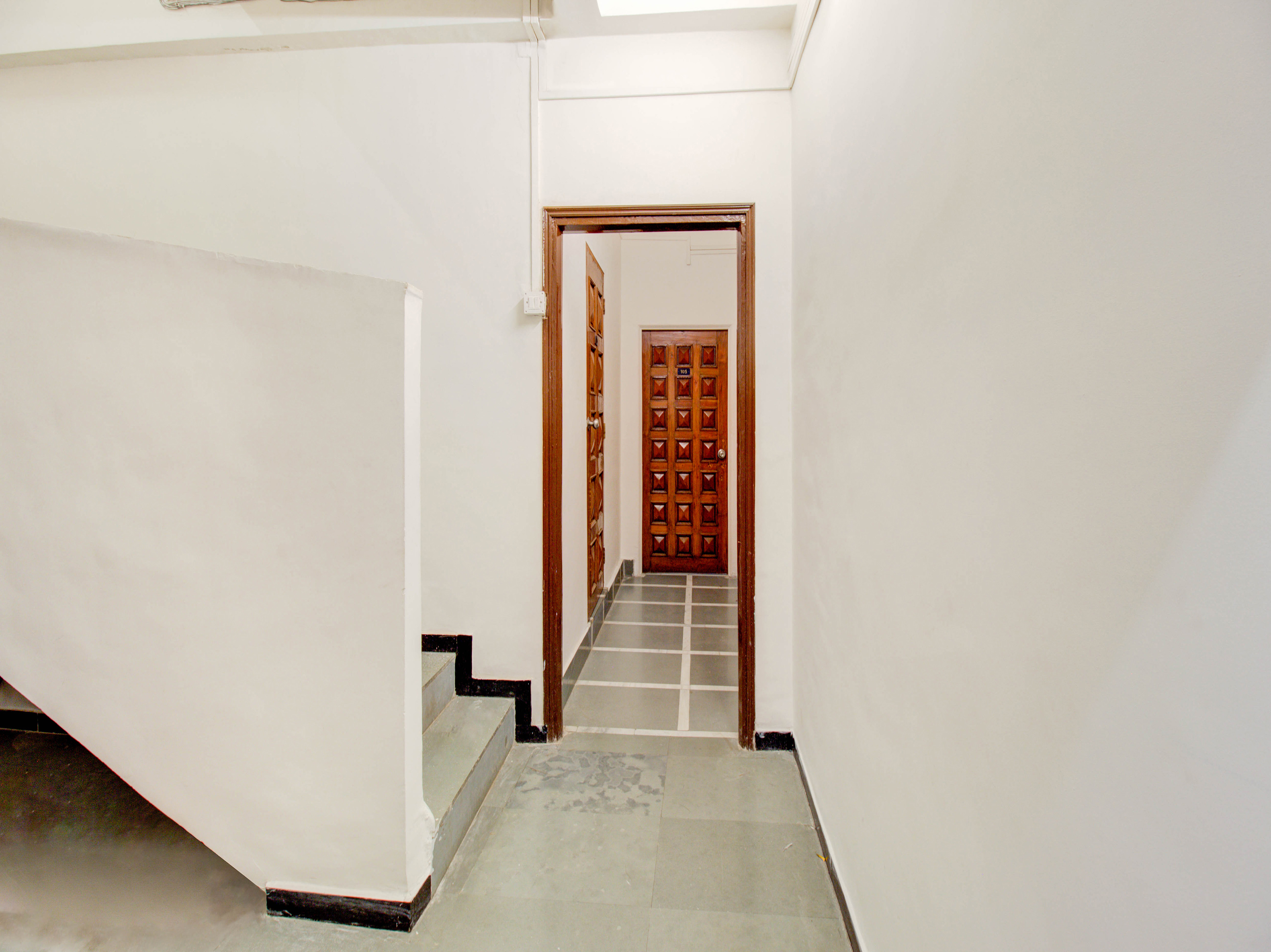 OYO 77230 Saubhagya Inn, Nashik 5
