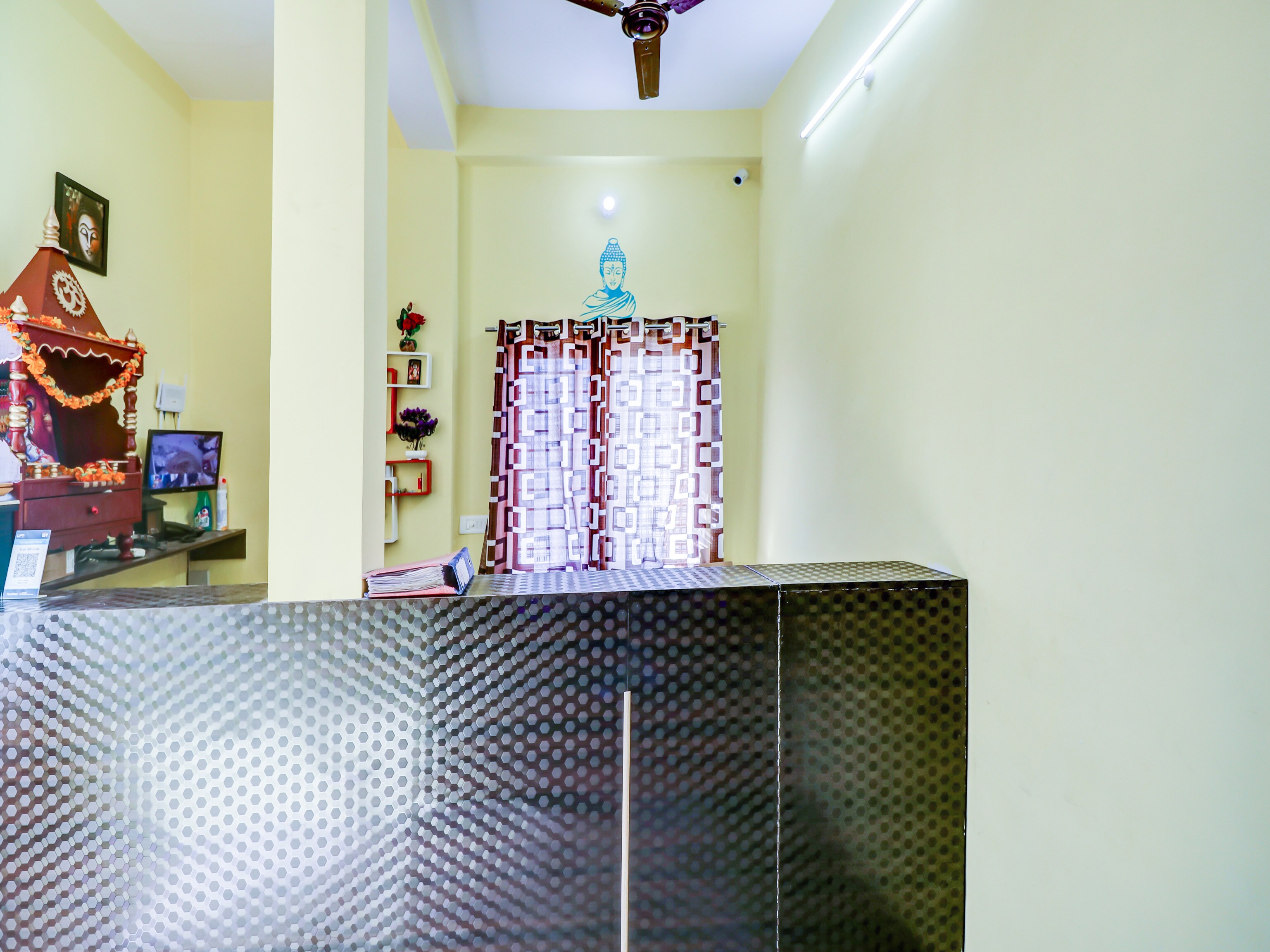 OYO Flagship 77242 Radhey Krishna Bhawan, Lucknow 2