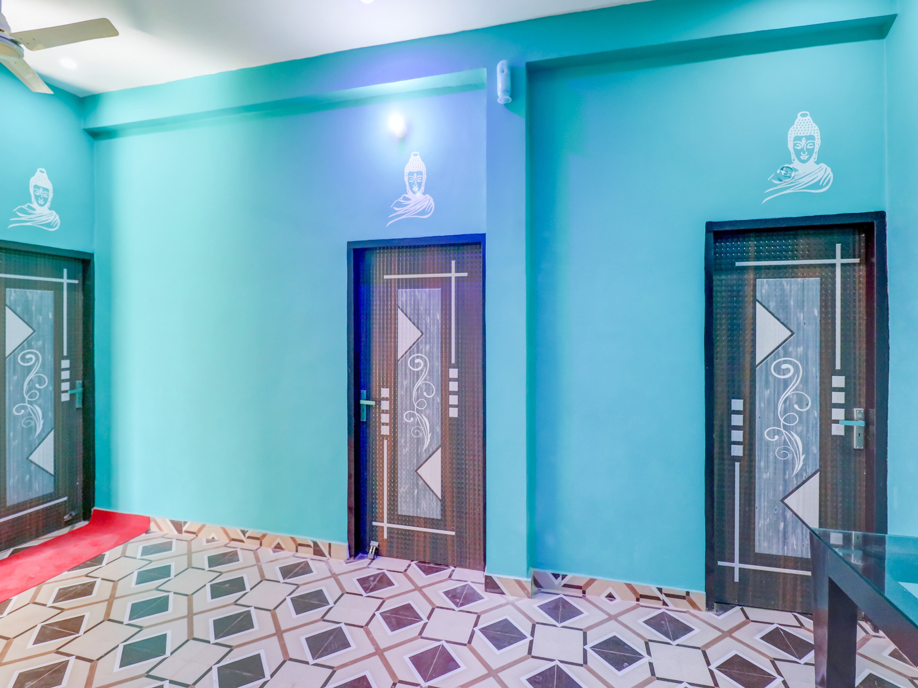 OYO Flagship 77242 Radhey Krishna Bhawan, Lucknow 4