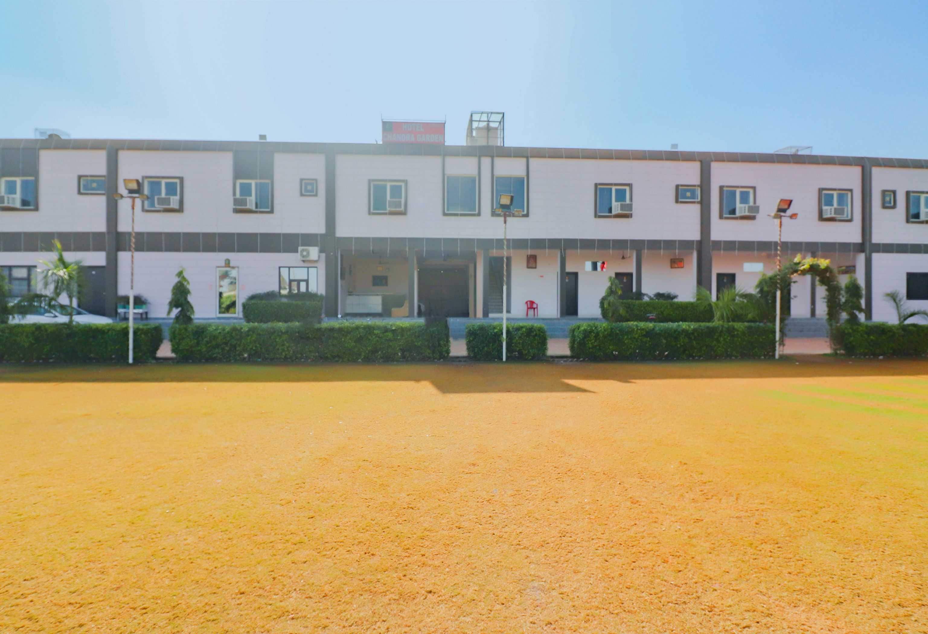 OYO 77329 Hotel Chandra Garden, Mathura 3