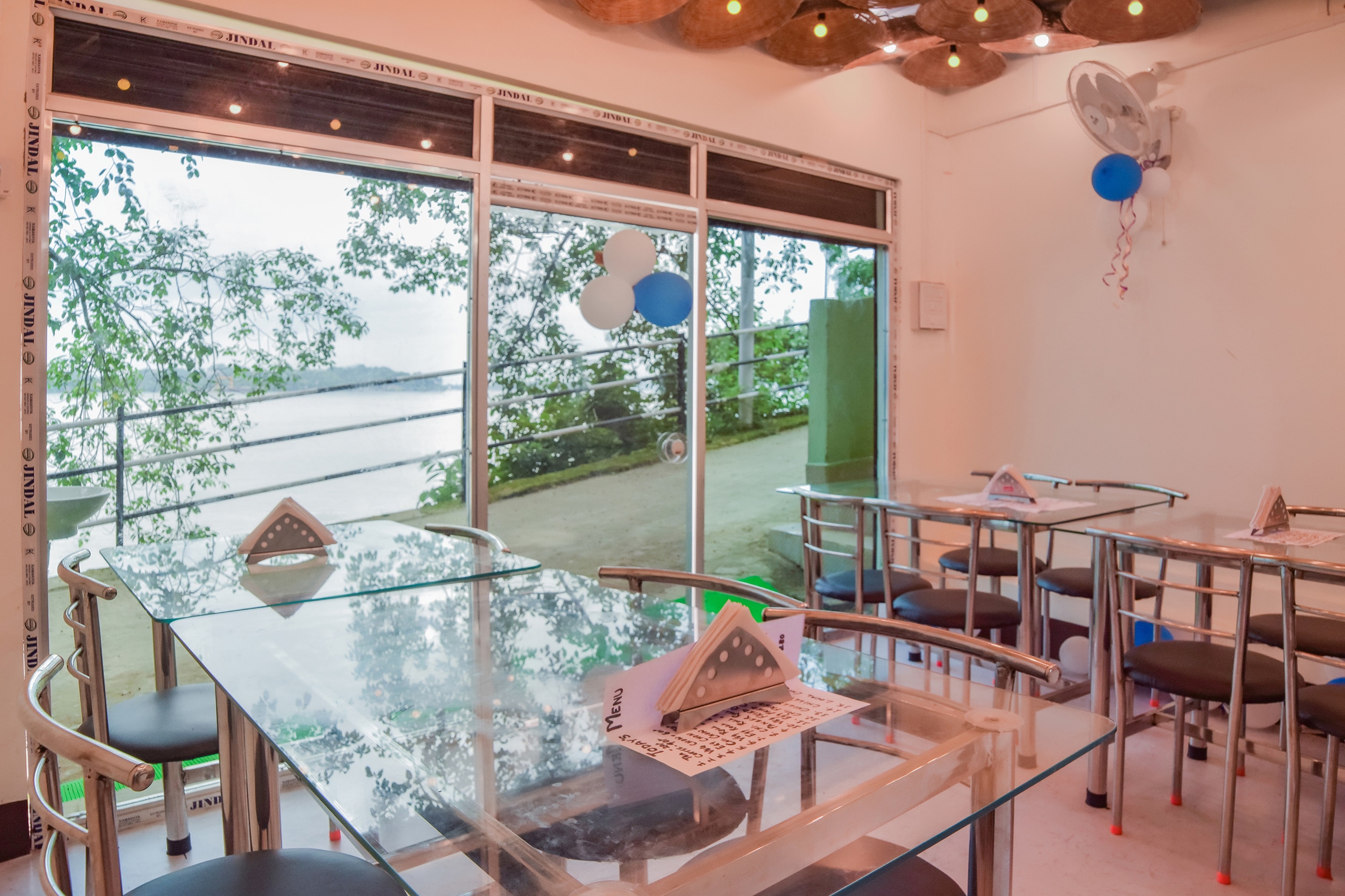 OYO 77896 Darshini Homes, Guwahati 4