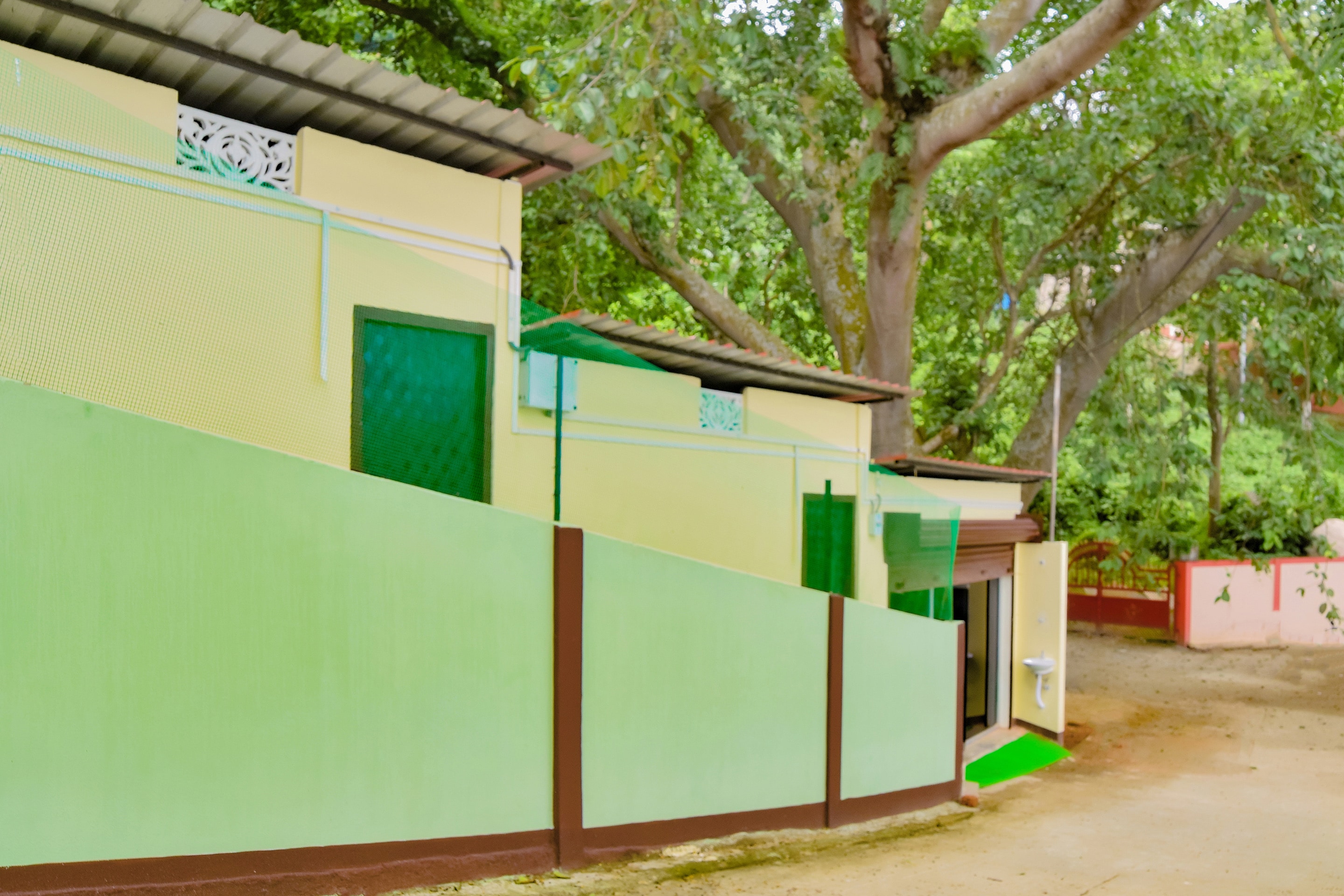 OYO 77896 Darshini Homes, Guwahati 1