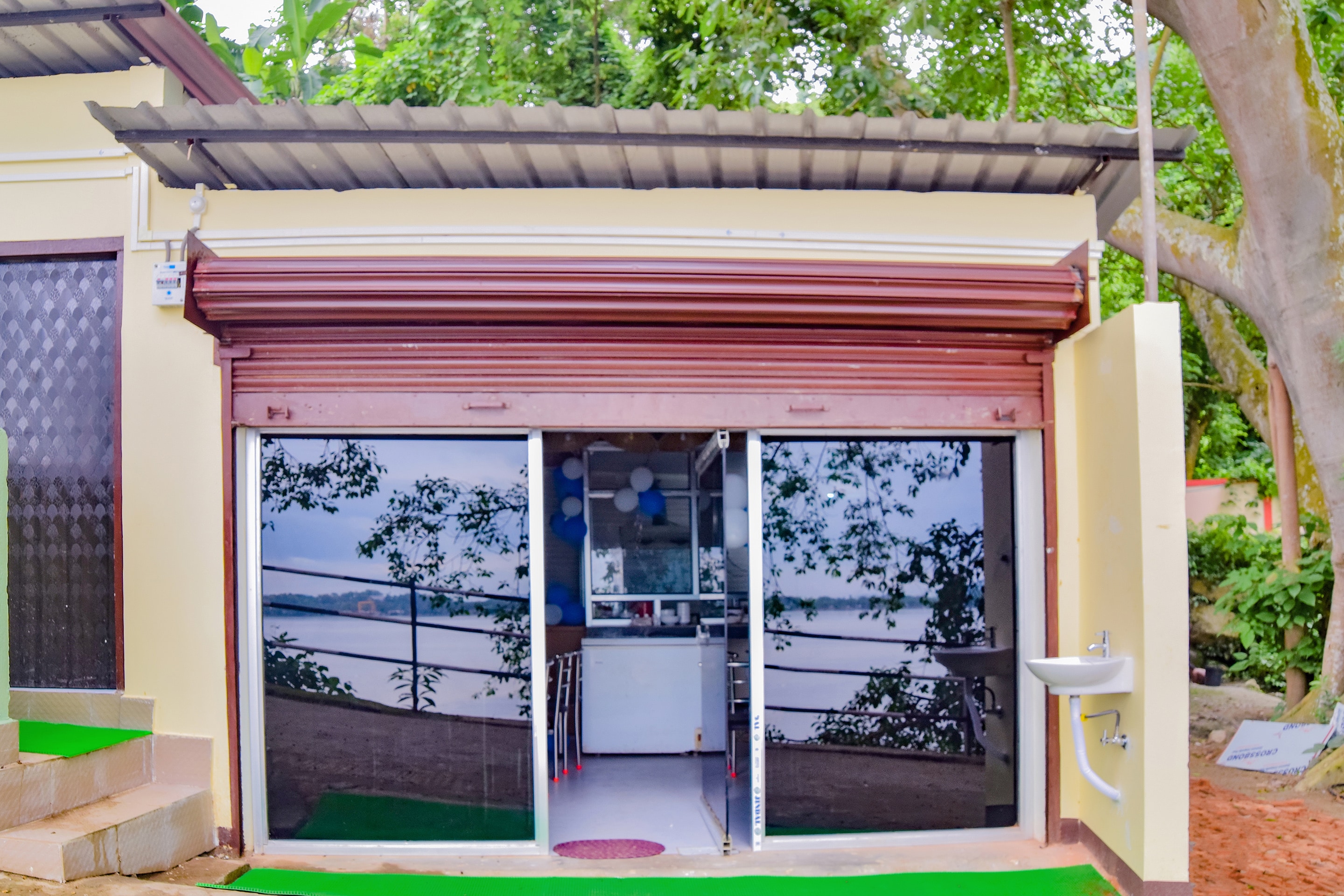 OYO 77896 Darshini Homes, Guwahati 5