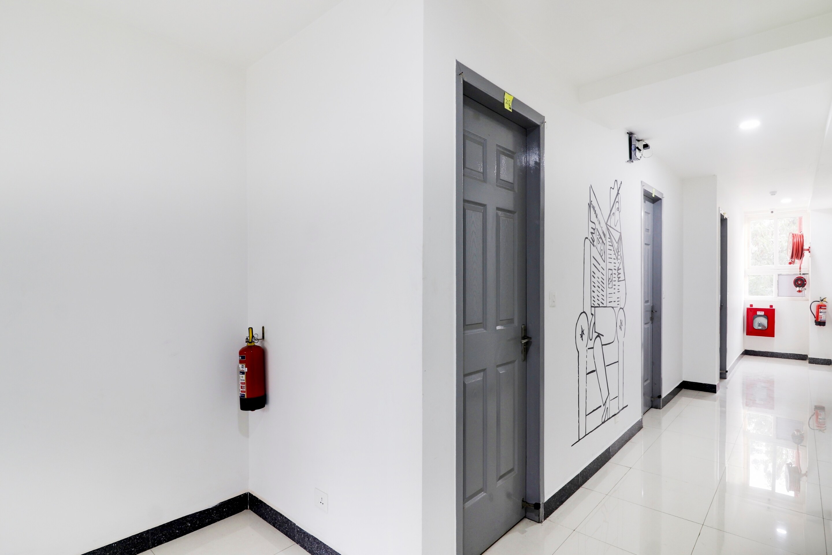 OYO 78364 TOWNHOUSE 388 Madhapur, Hyderabad 4