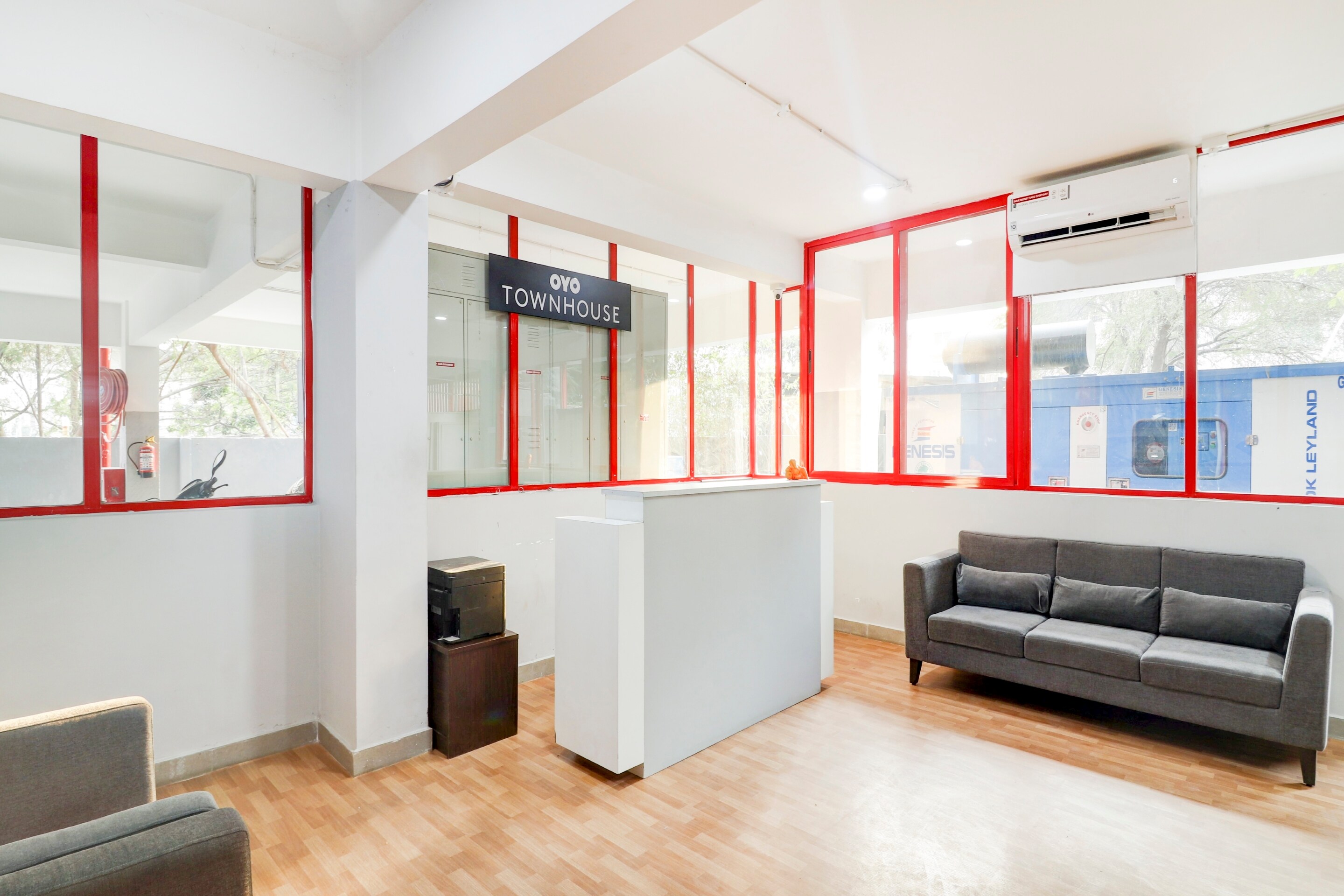 OYO 78364 TOWNHOUSE 388 Madhapur, Hyderabad 5