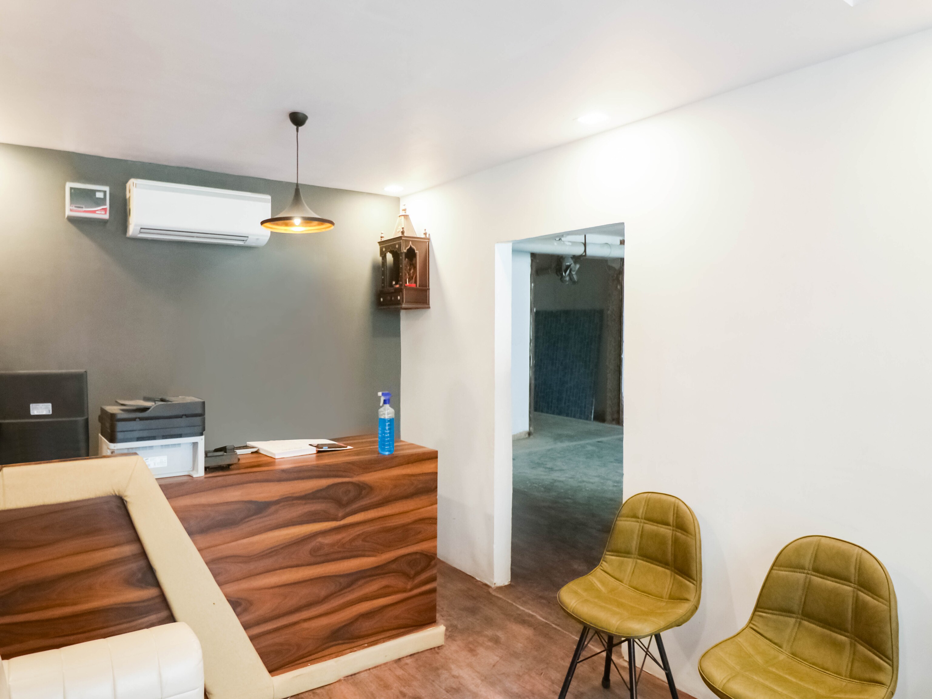 OYO townhouse 407 Legacy, civil line, Allahabad 4