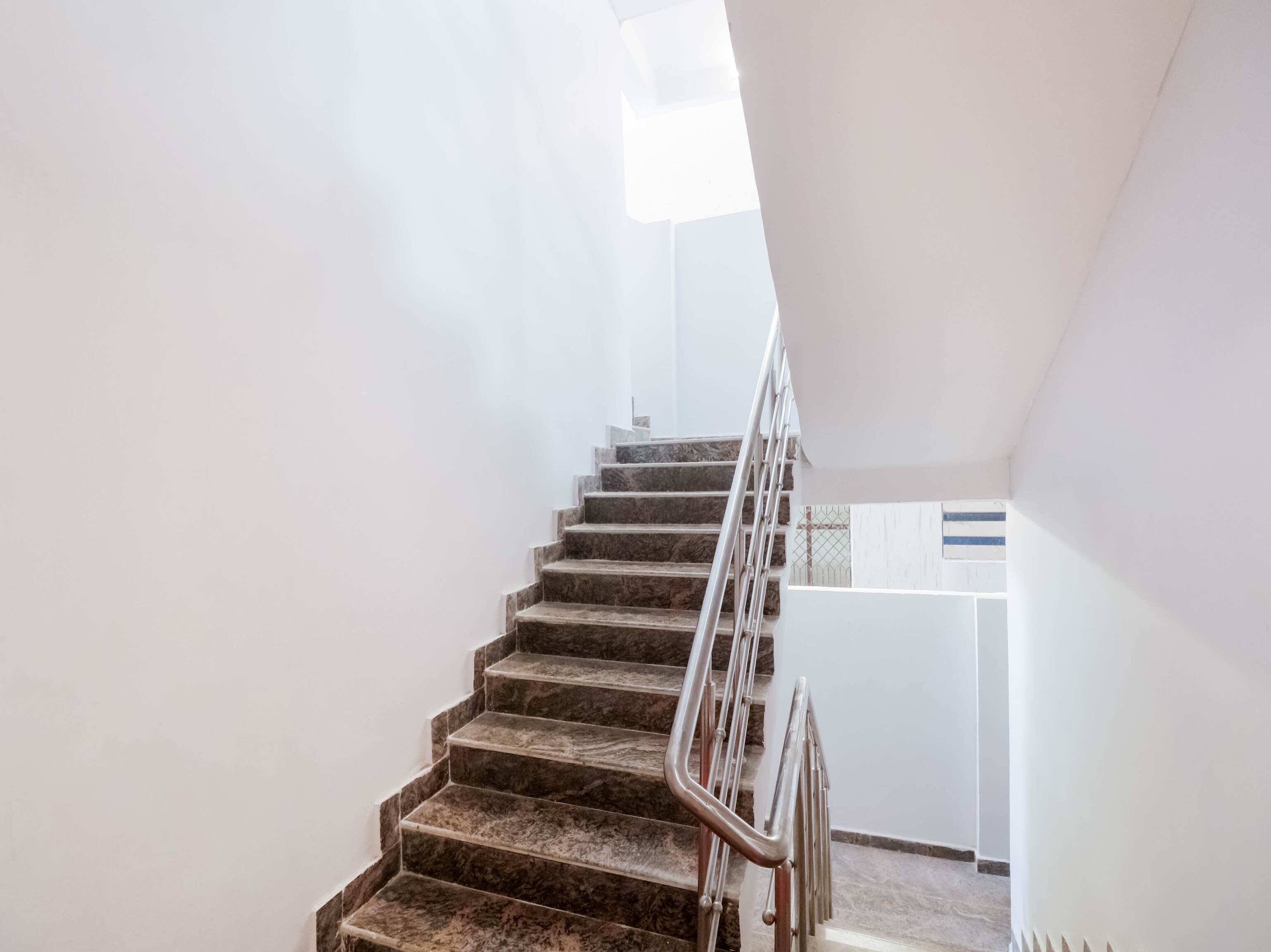 OYO townhouse 407 Legacy, civil line, Allahabad 5