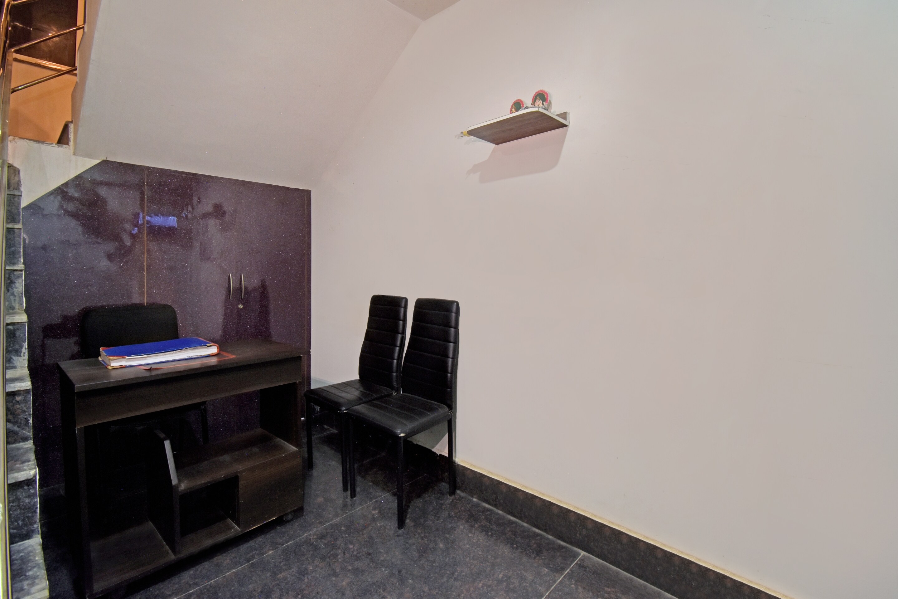 OYO 79078 Flagship Newtown Galaxy, Kolkata 3