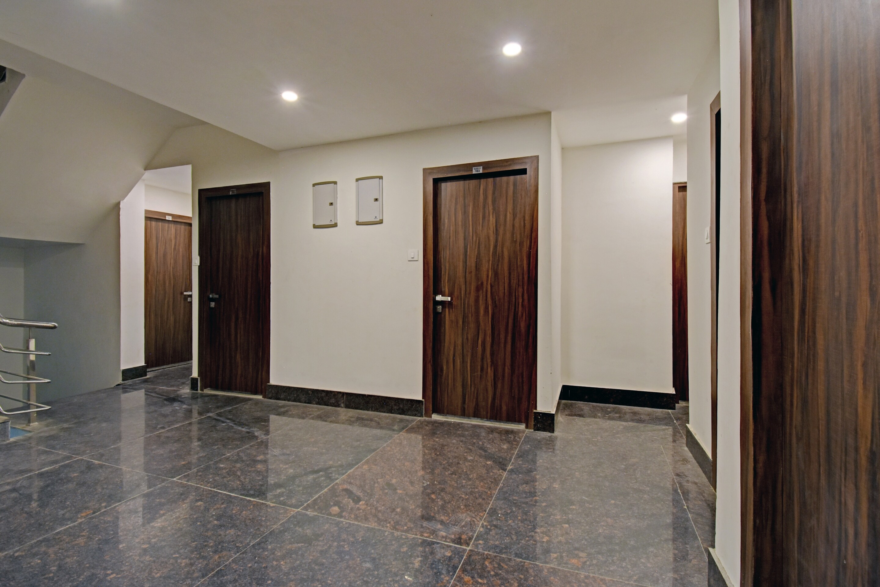OYO 79078 Flagship Newtown Galaxy, Kolkata 5