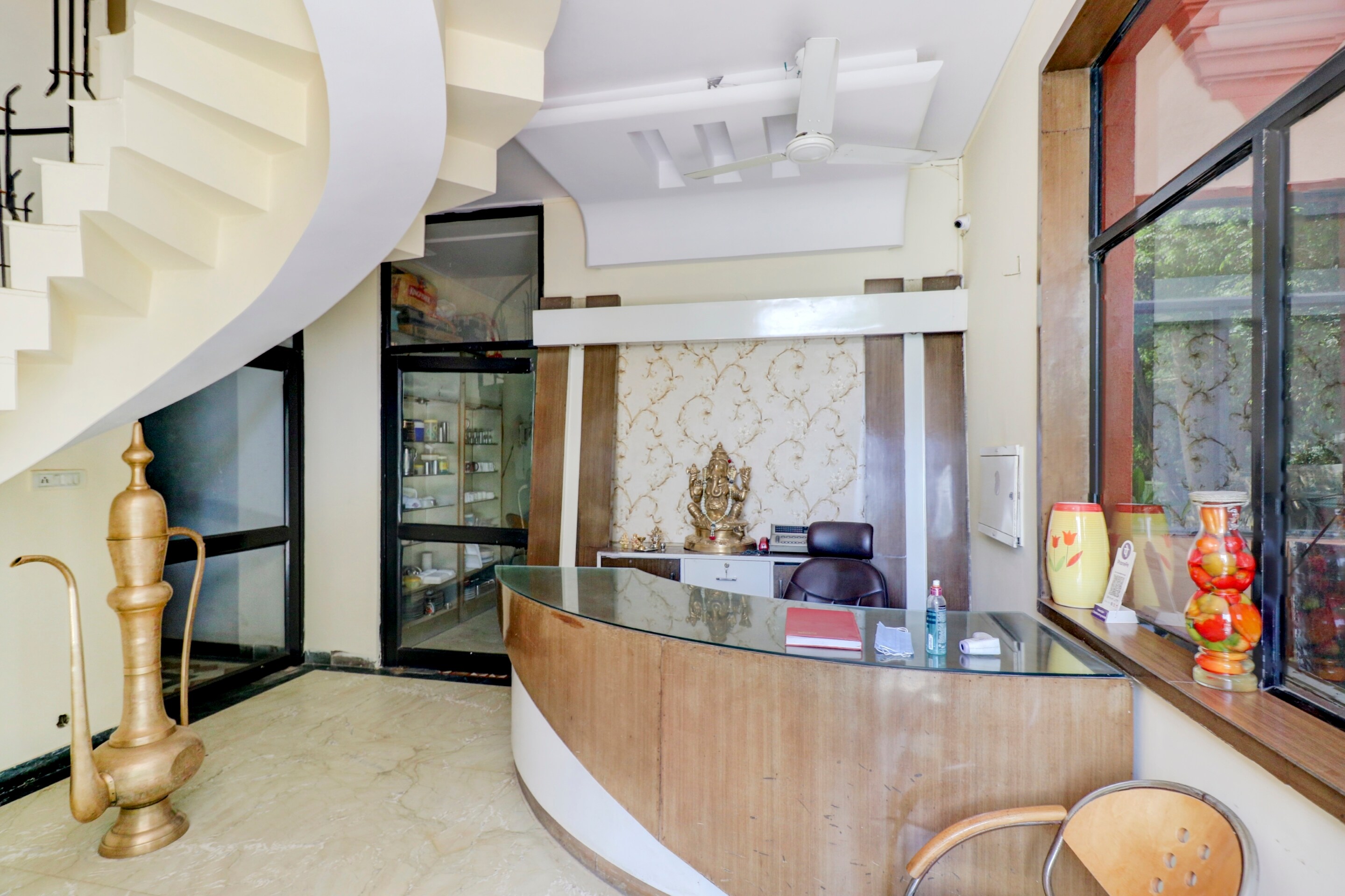 OYO 79192 The Doors, Gurgaon 5