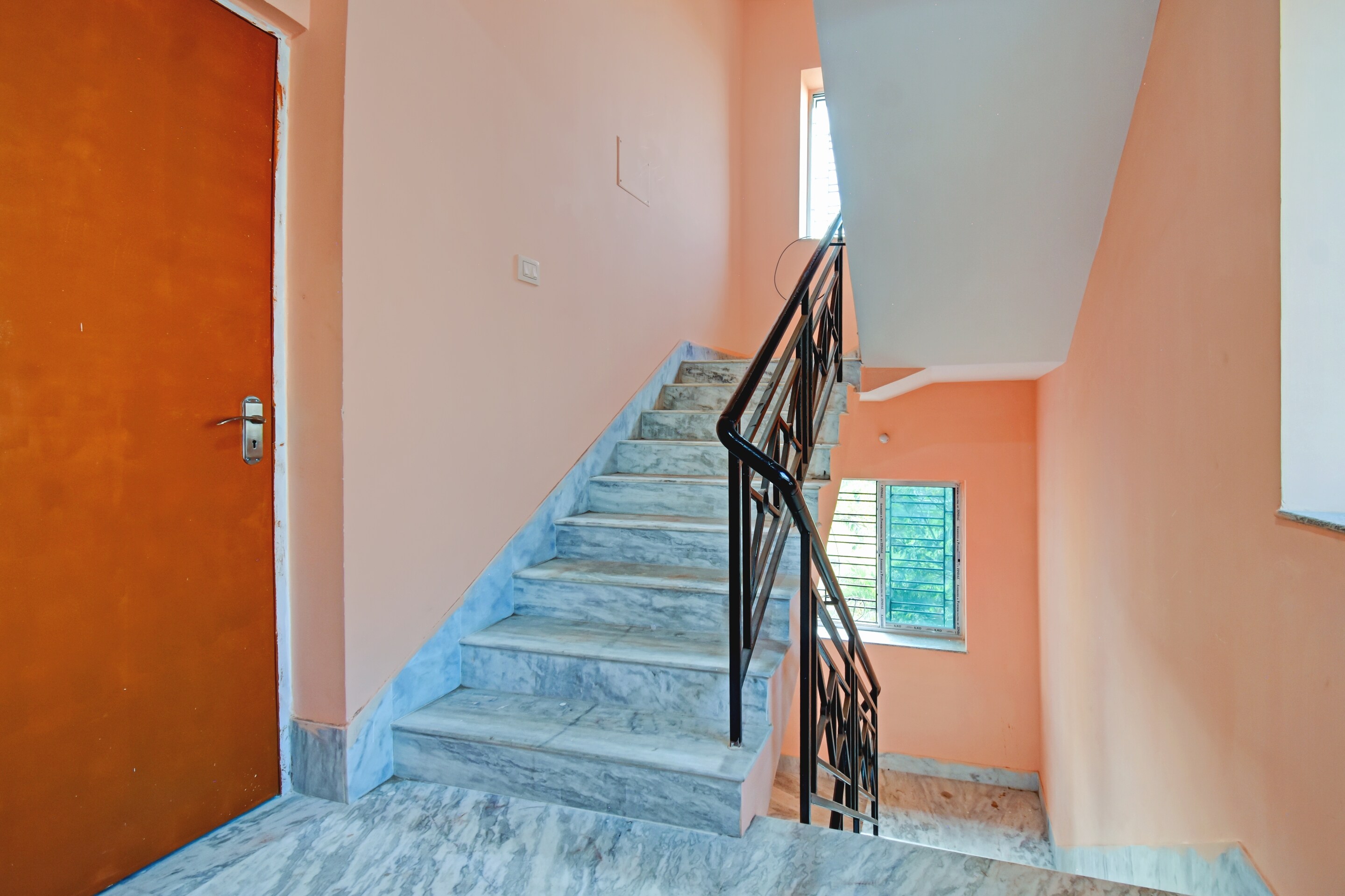 OYO Flagship 79258 Shree Residency, Kolkata 2
