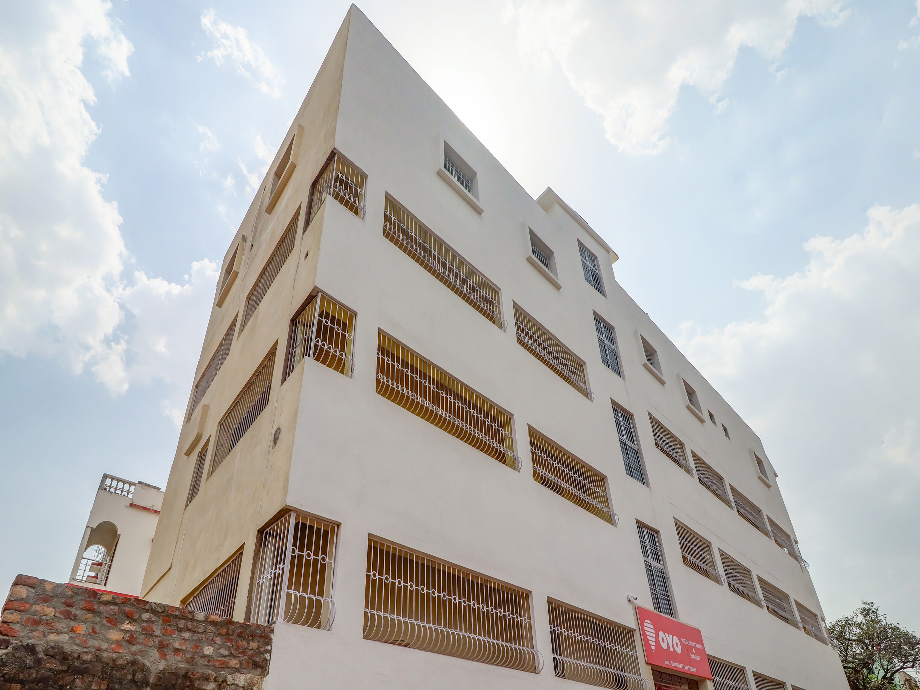 OYO Flagship 79612 Hotel Sidhu Kanhu & Banquet, Ranchi 3