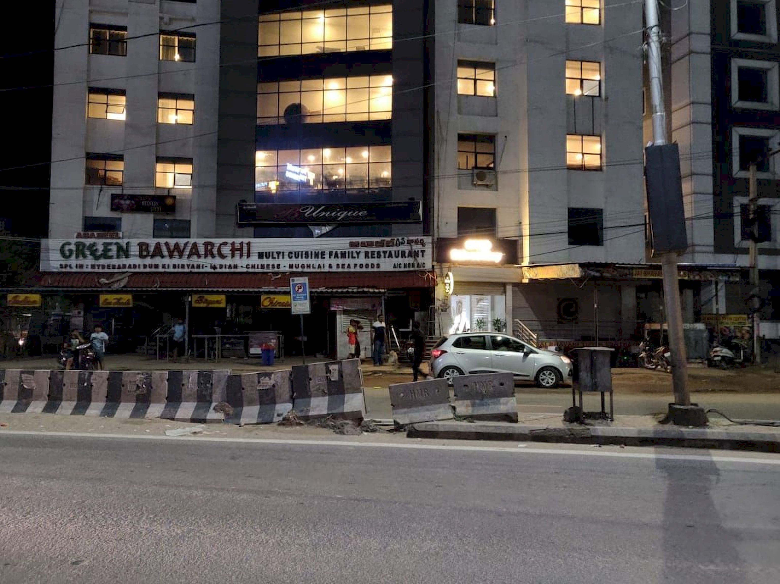 OYO 79803 Silver Key Qualia, Hyderabad 5