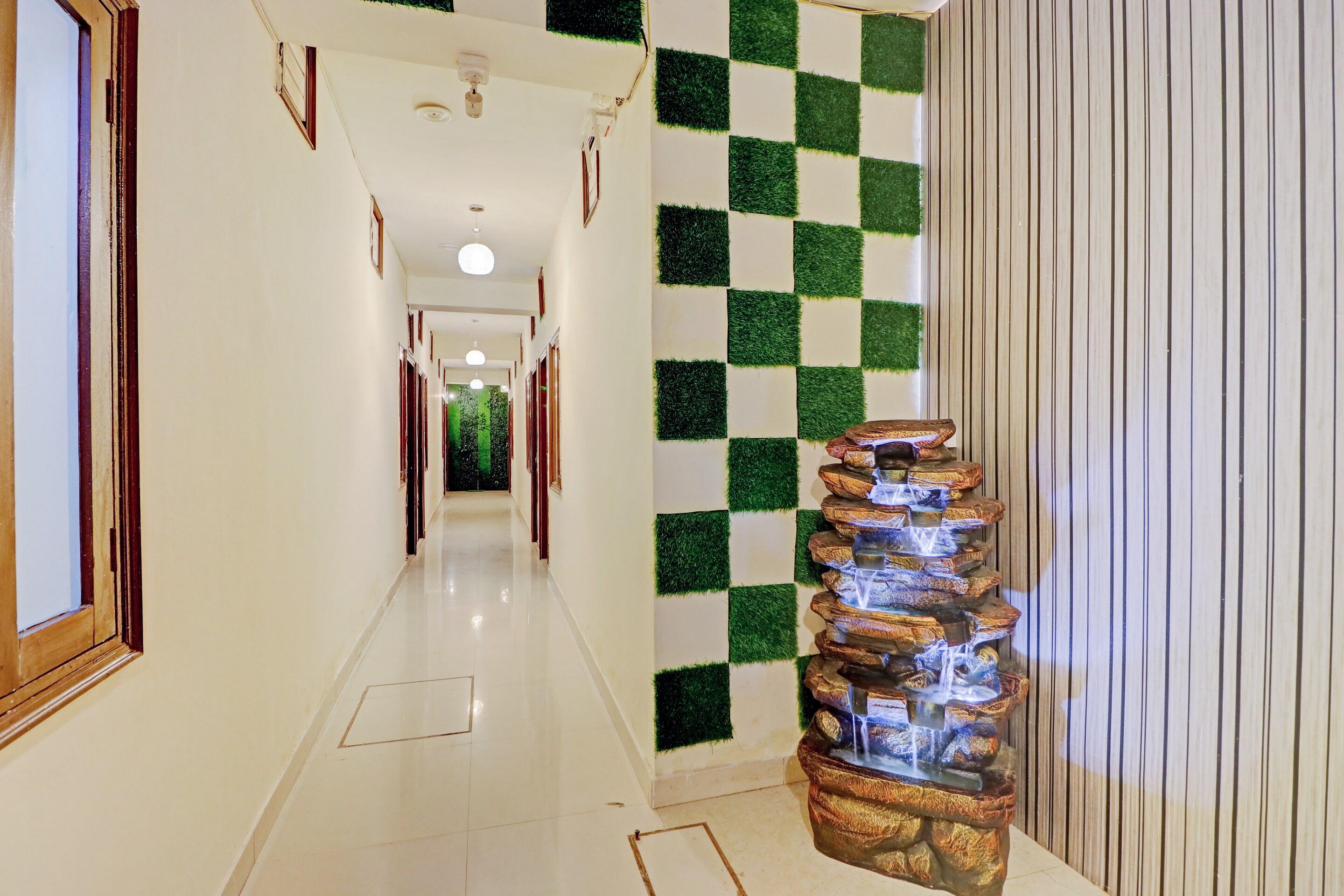 OYO 80341 Hotel Sky View, Ludhiana 5