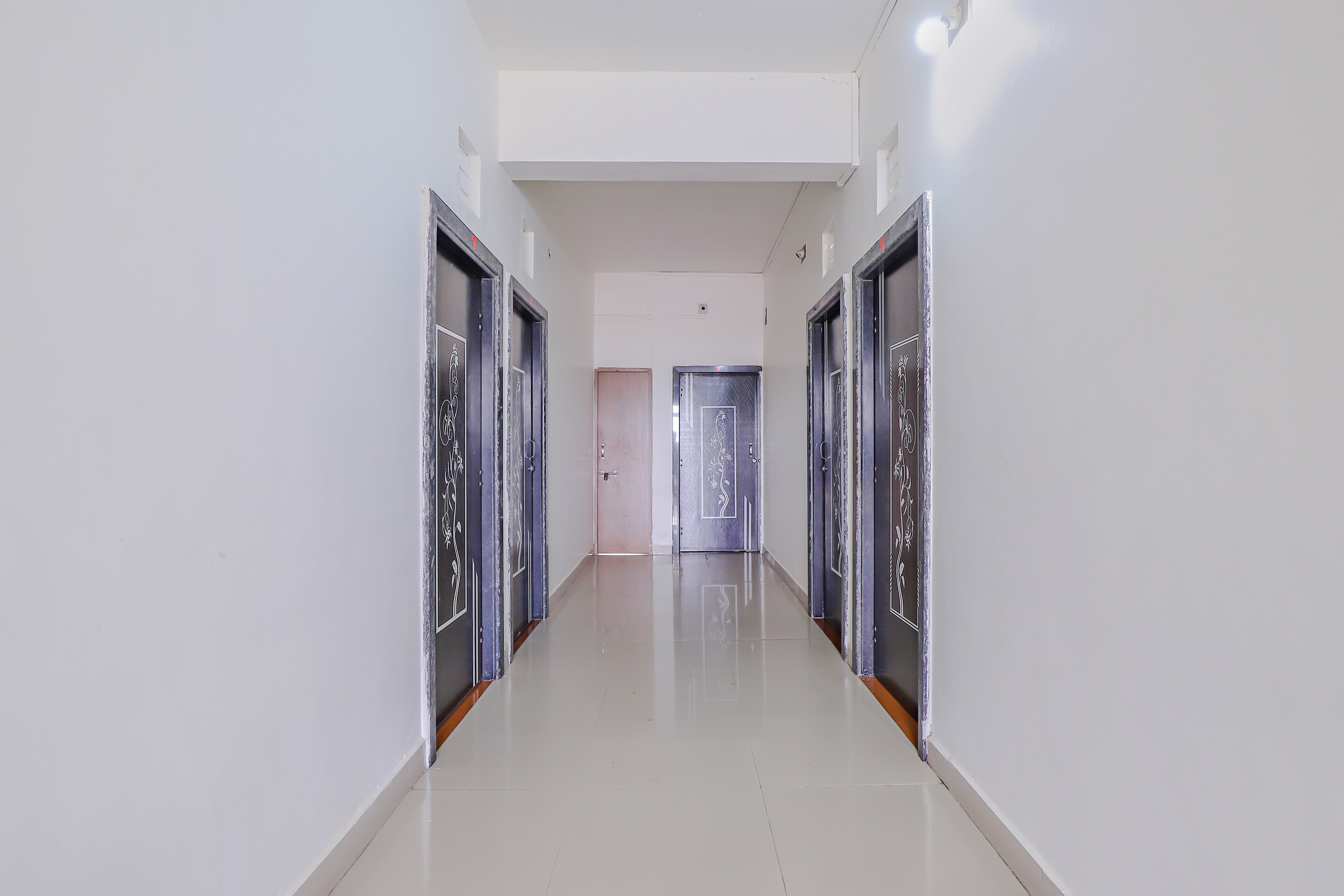 OYO 80936 Hotel Maldhari, Rajkot 4