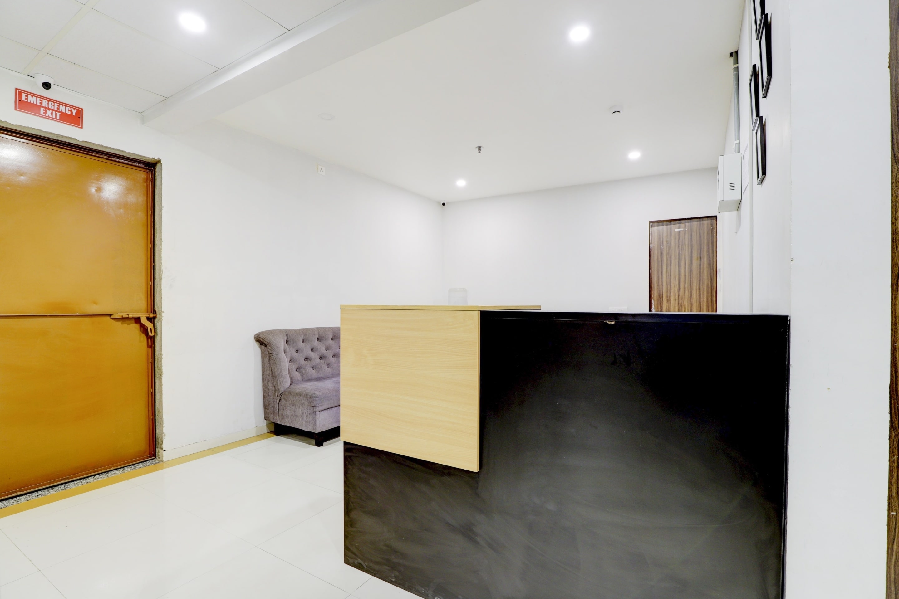 OYO 80945 Silverkey Sujay Hospitality, Vadodara 3