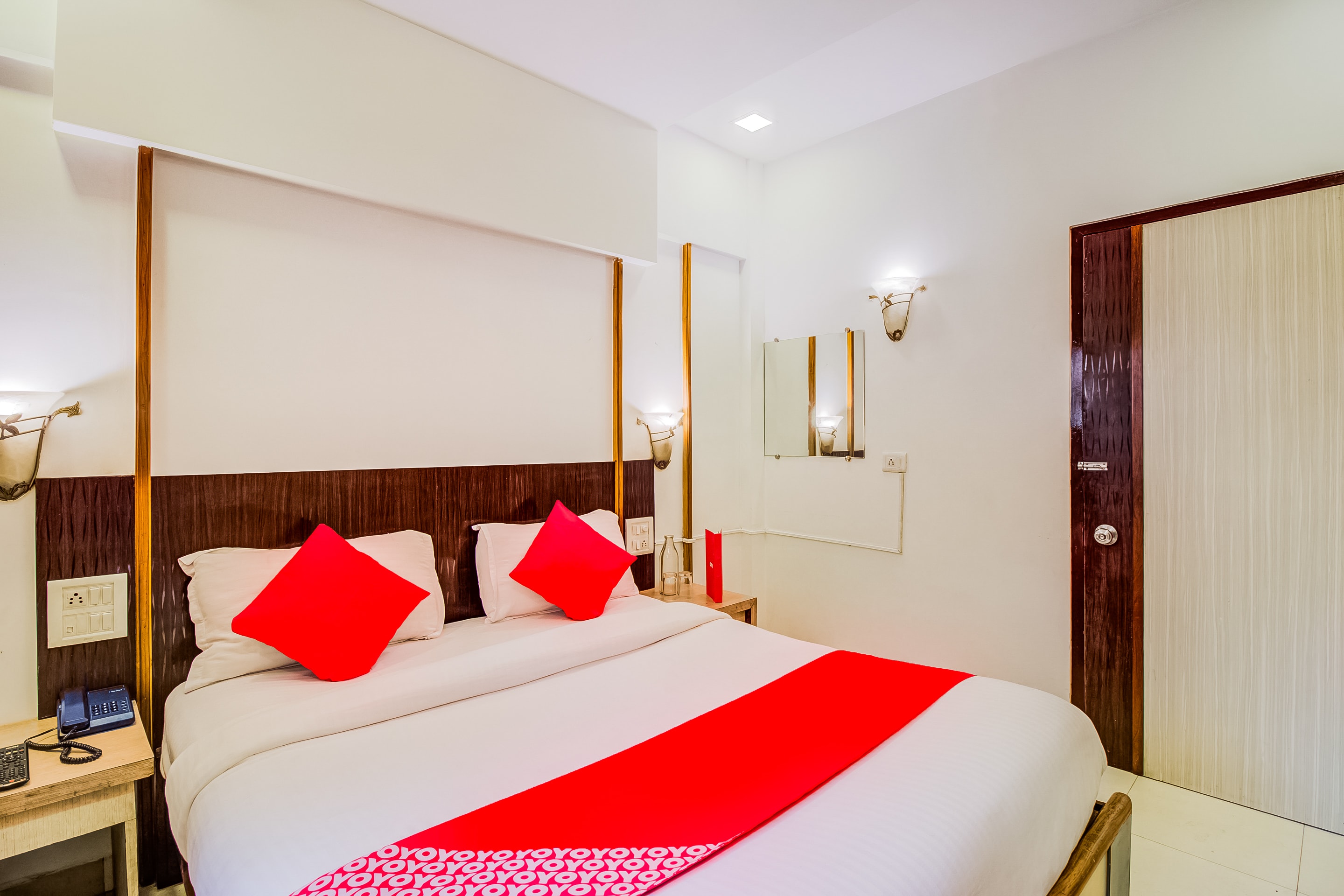Collection O 81194 Hotel Panchratna, Mumbai 5