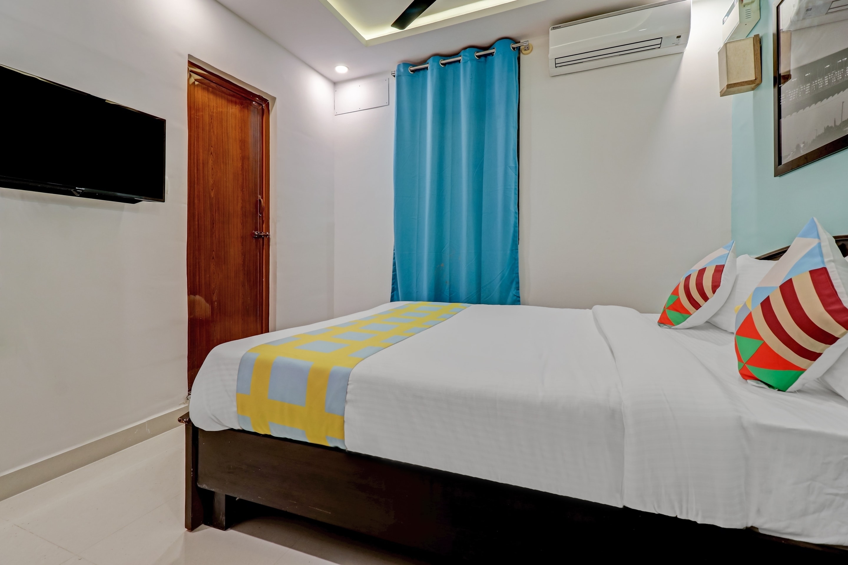 OYO Home 81332 Shiva Shakthi Inn, Bangalore 5