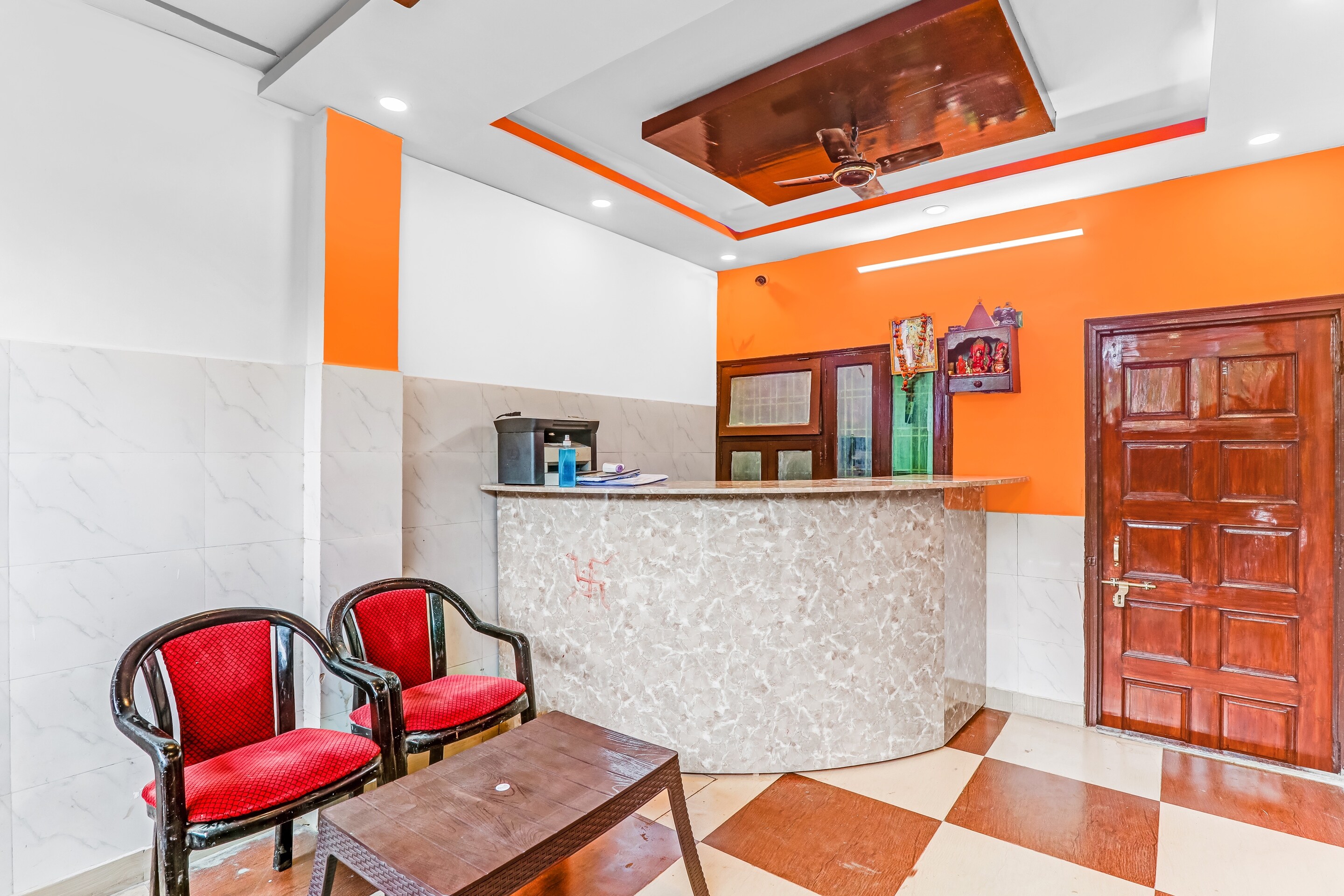 OYO Flagship 81649 Hotel Indigo Palace, Lucknow 3