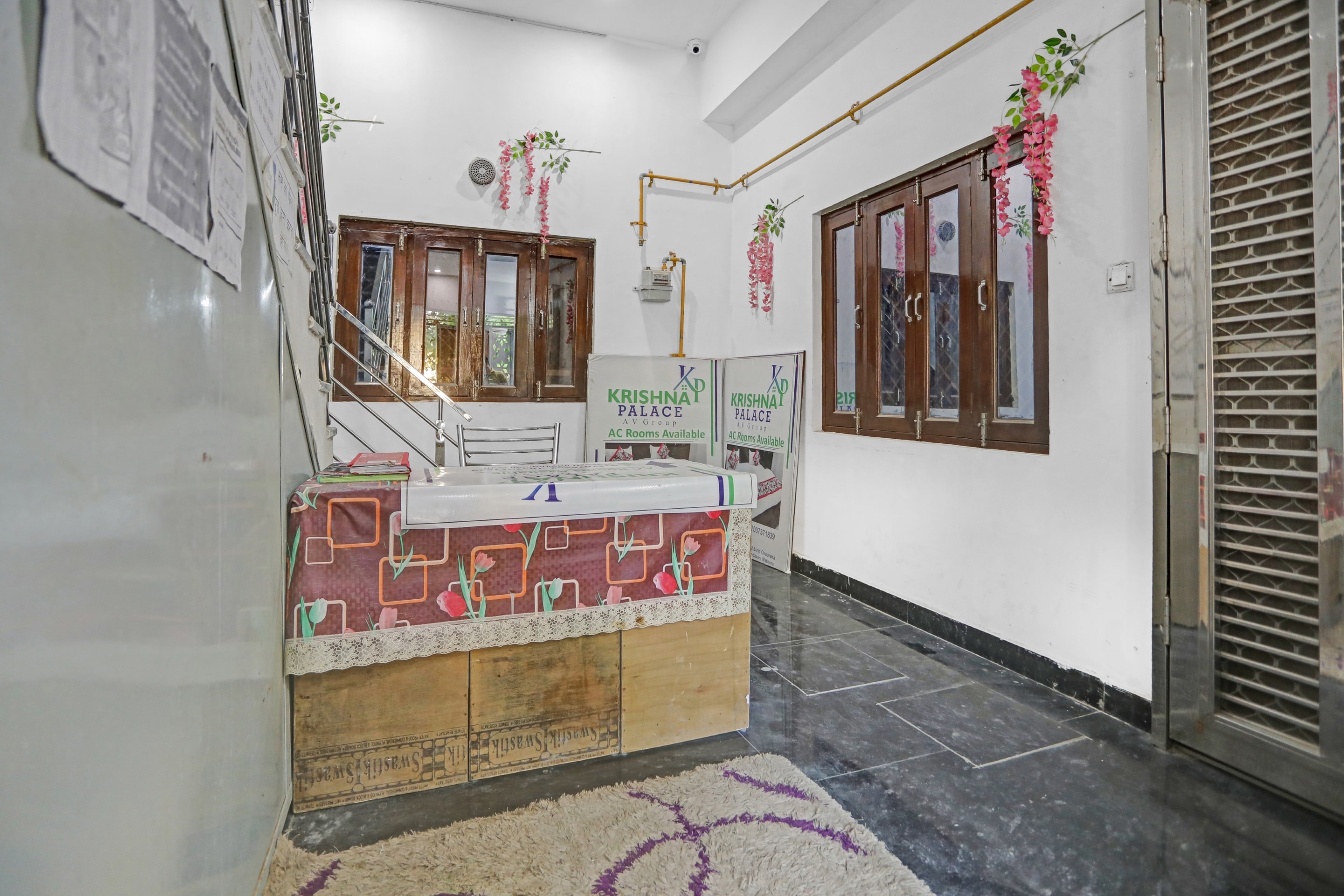 OYO 81815 Krishna Palace, Vrindavan 3