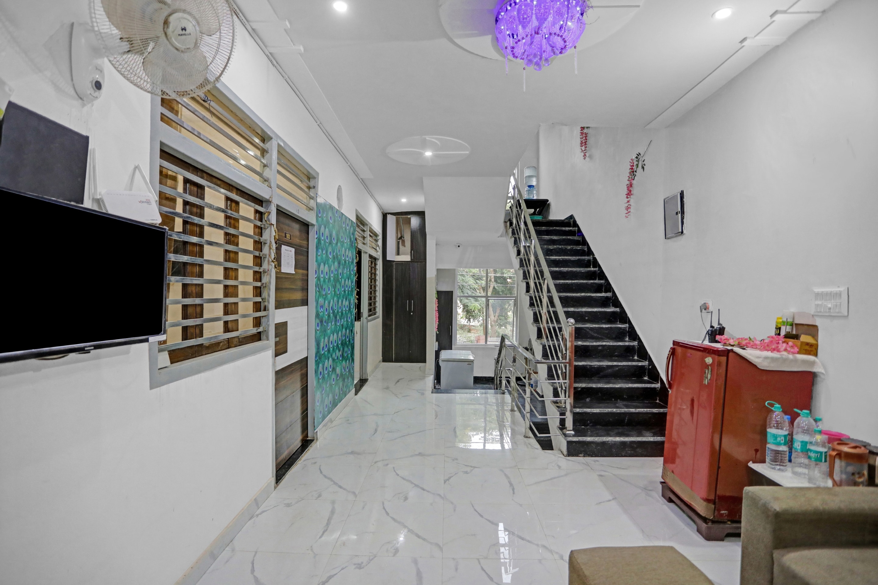 OYO 81815 Krishna Palace, Vrindavan 5