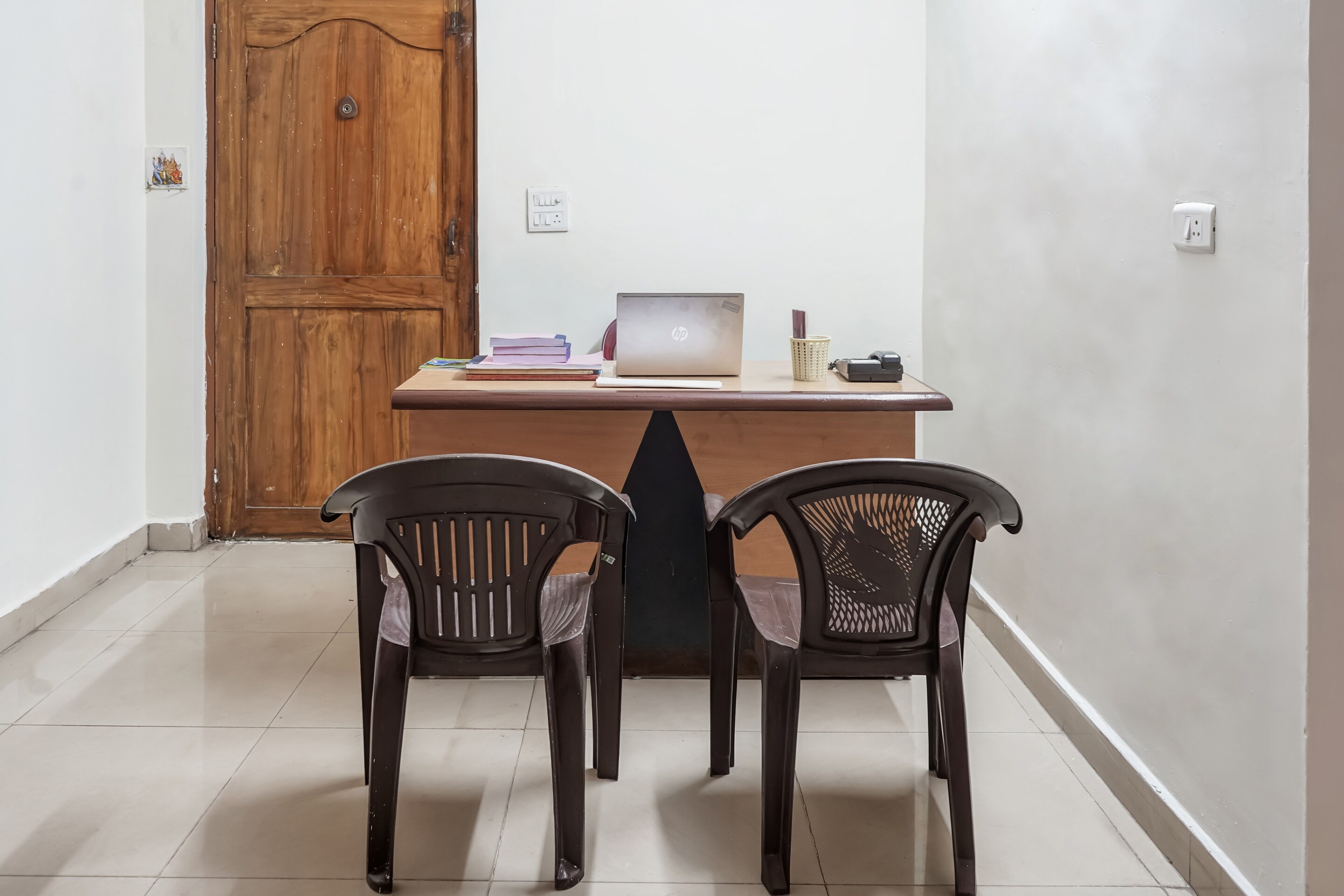OYO 82214 Gayatri Guest House, Visakhapatnam 5