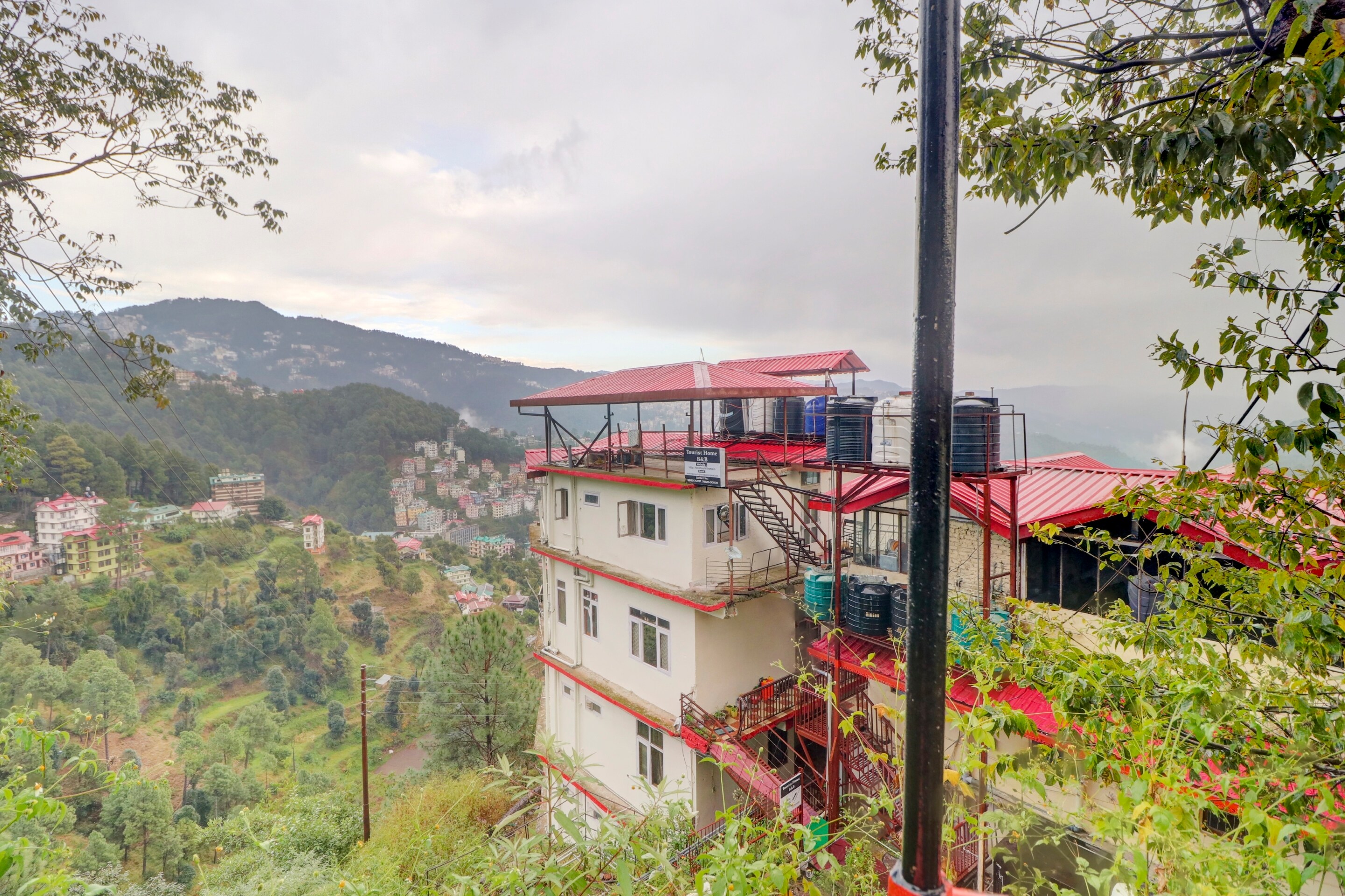 OYO Flagship 83108 Hotel Shimla View, Shimla 4
