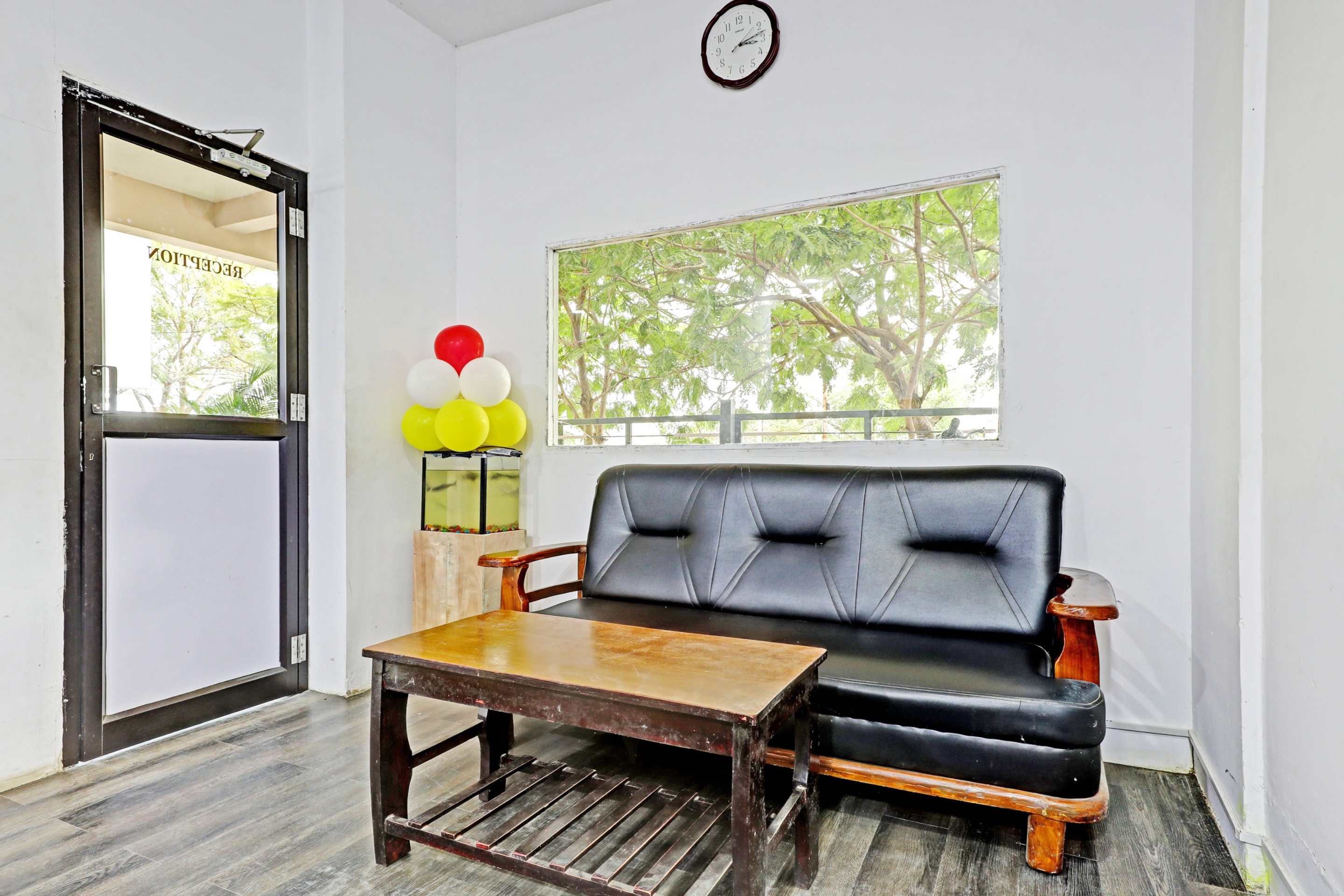 OYO Flagship 84672 Lake View Resort, Chennai 4